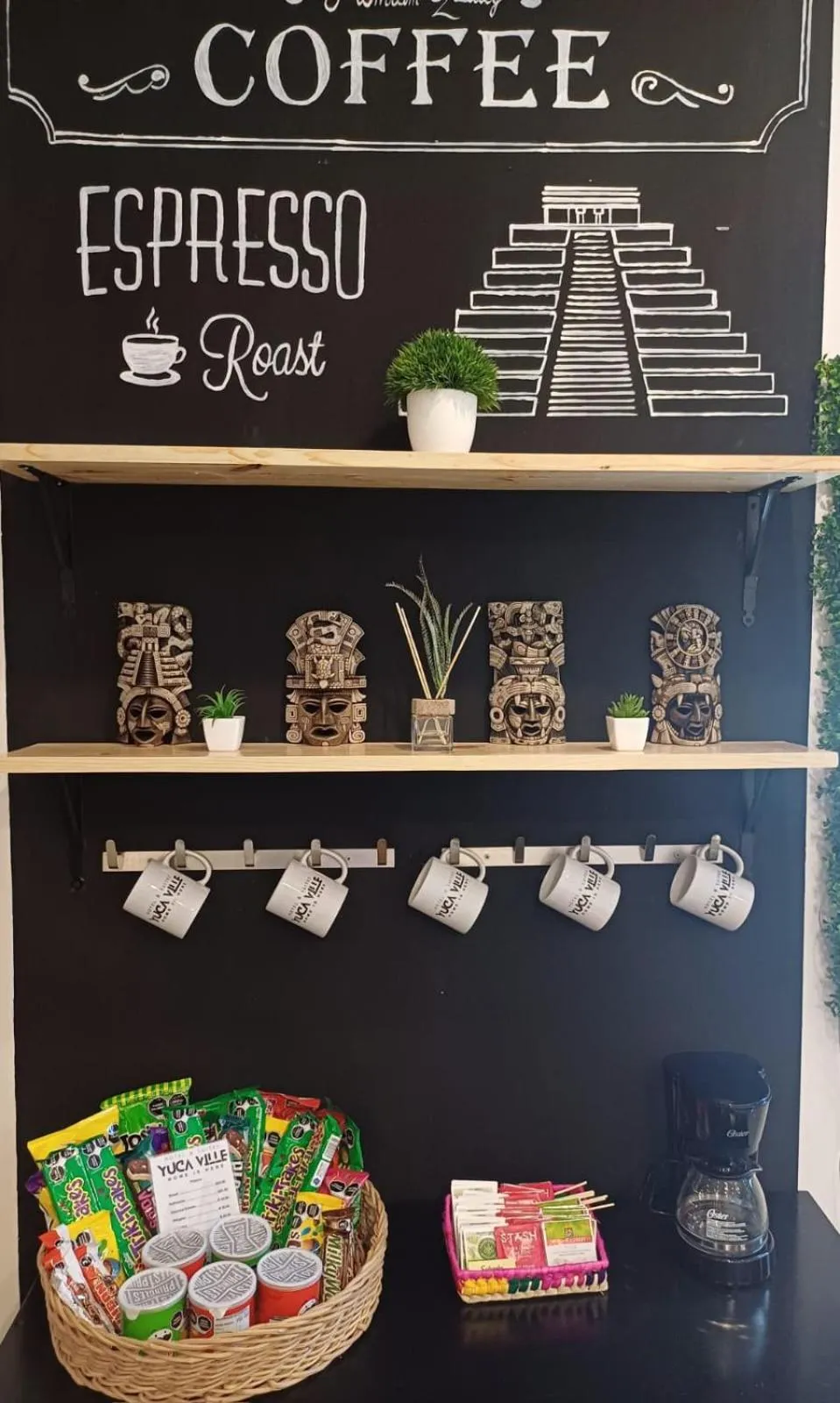 Coffee/tea facilities in Hotel & Suites Yuca Ville Siglo XXI