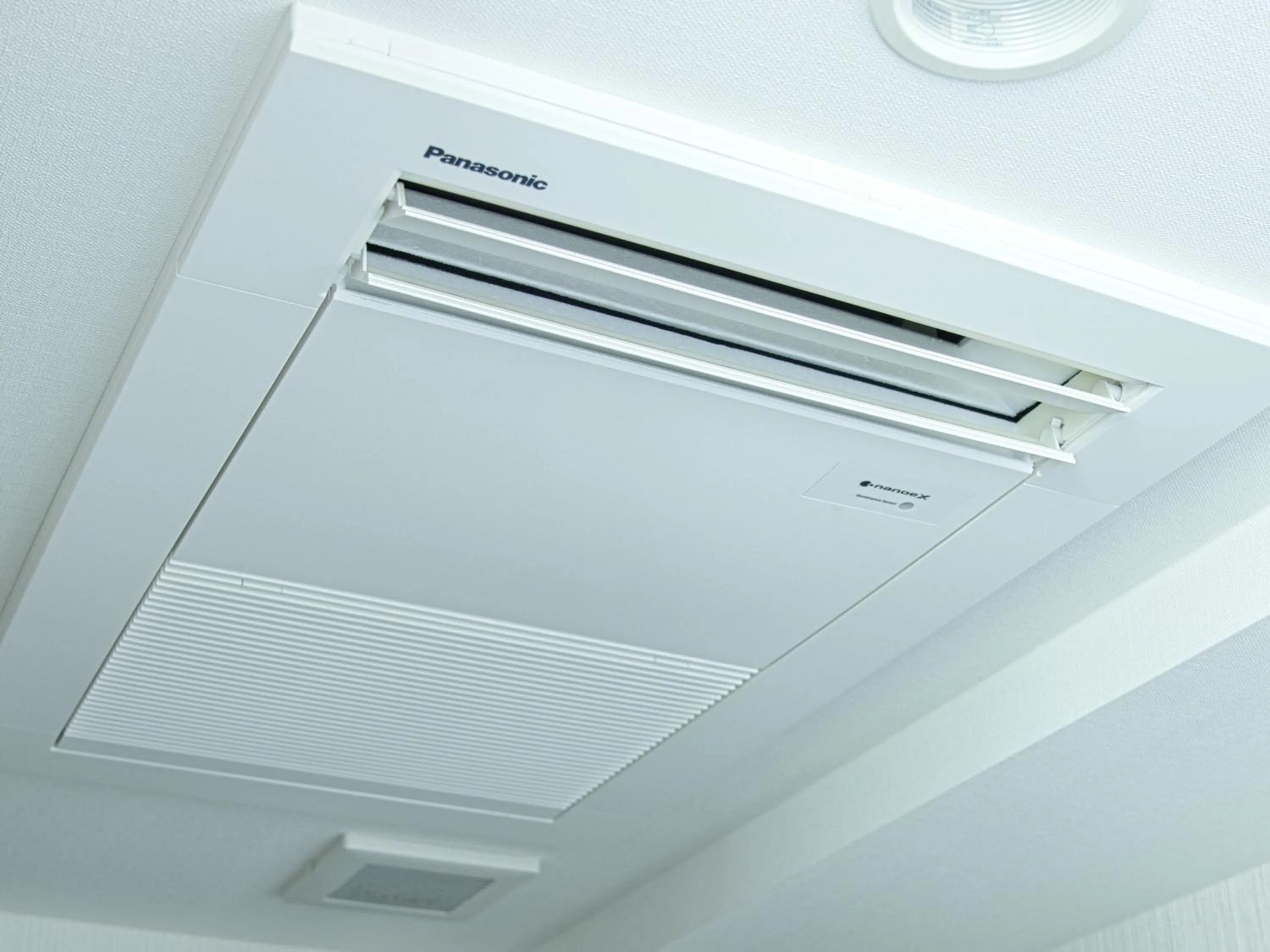 air conditioner in APA Hotel Hatchobori Ekimae