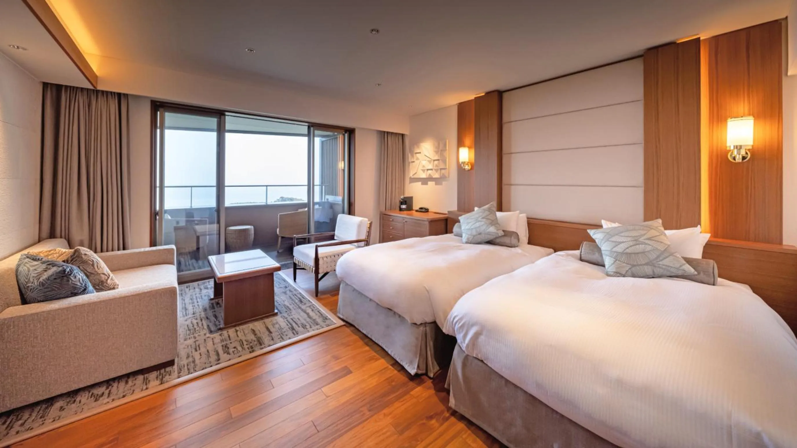 Bed in Izu Hotel Resort & Spa