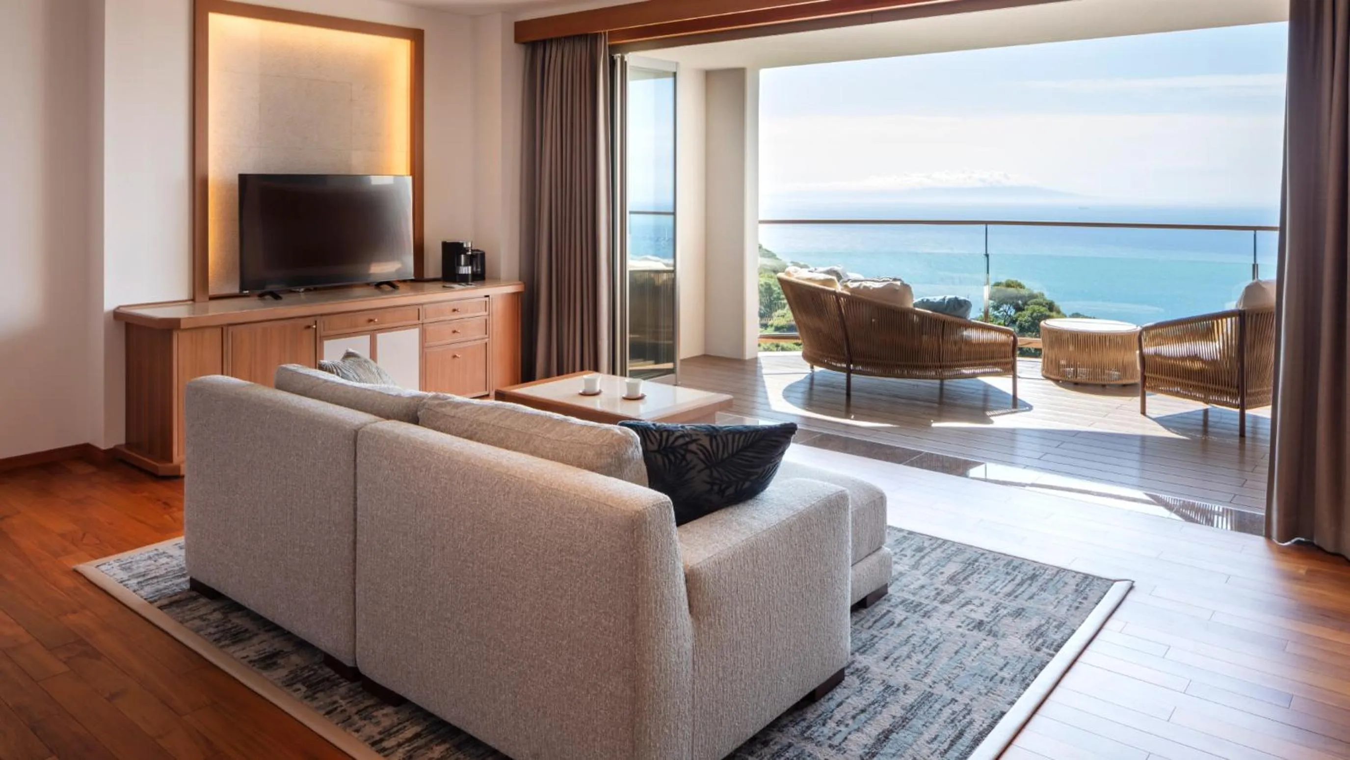 Izu Hotel Resort & Spa