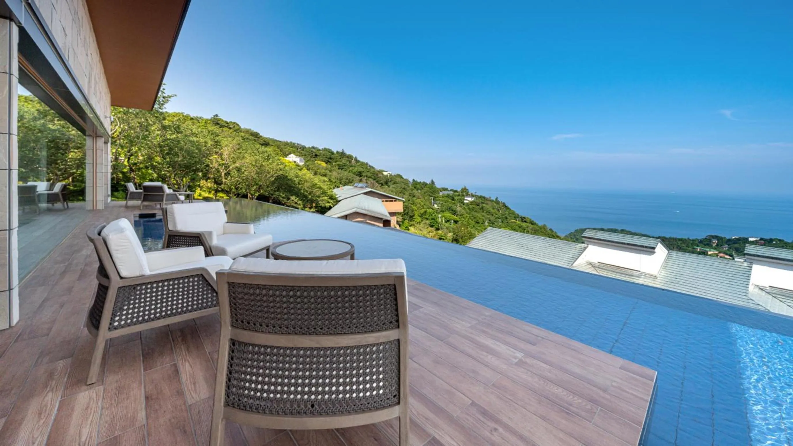 Balcony/Terrace in Izu Hotel Resort & Spa