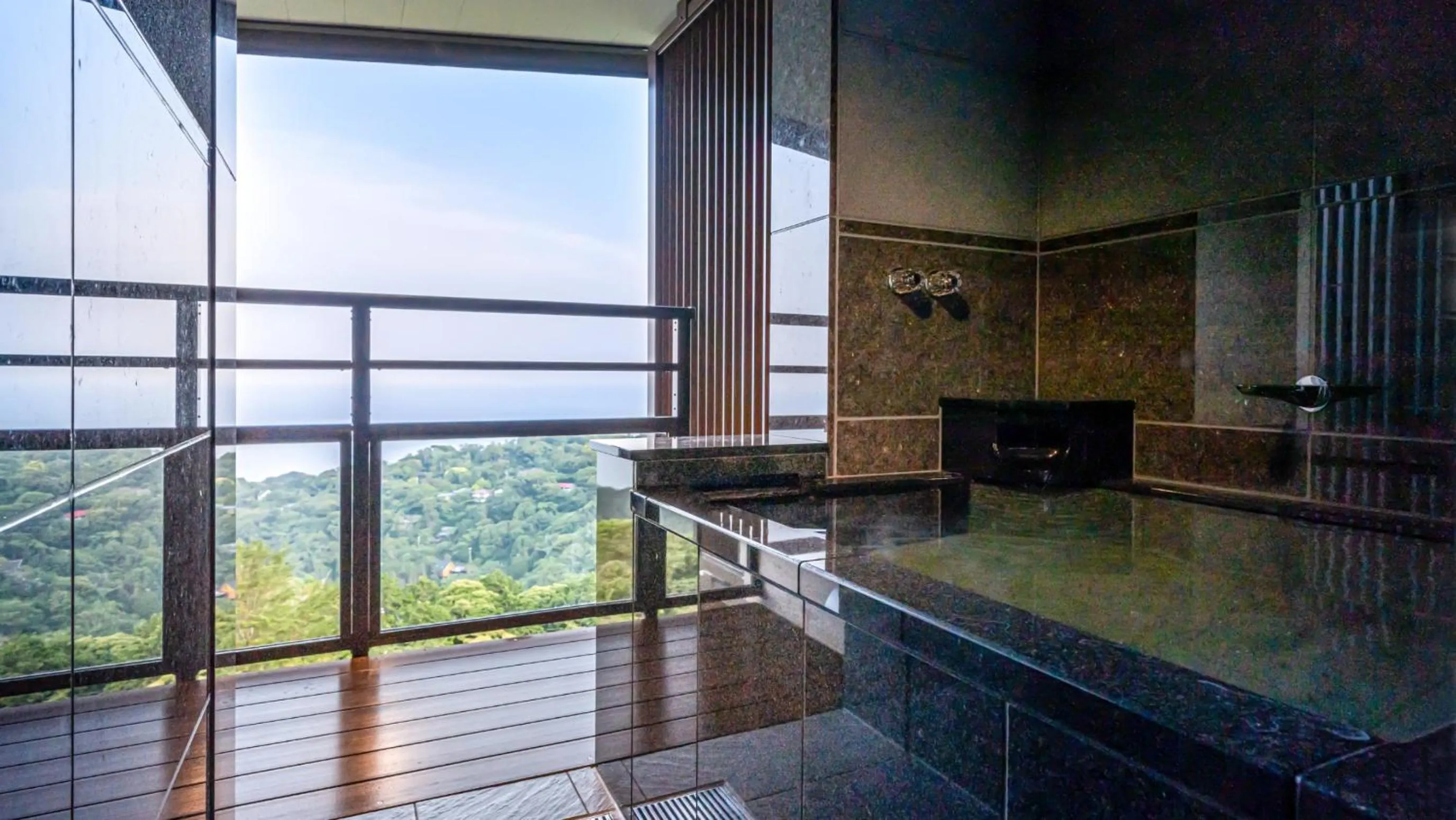 Izu Hotel Resort & Spa