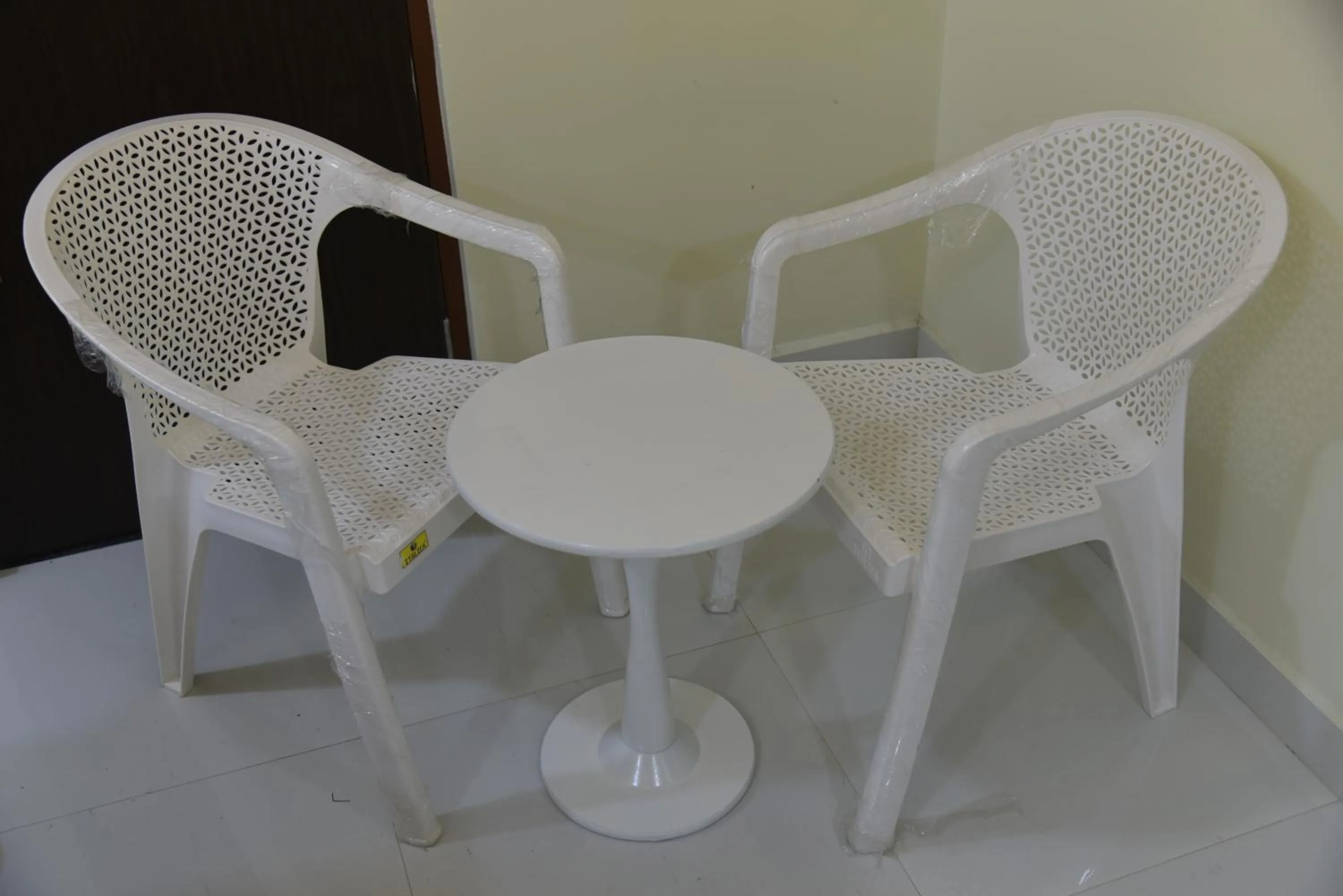 Dining area in The Paradise Guest Inn