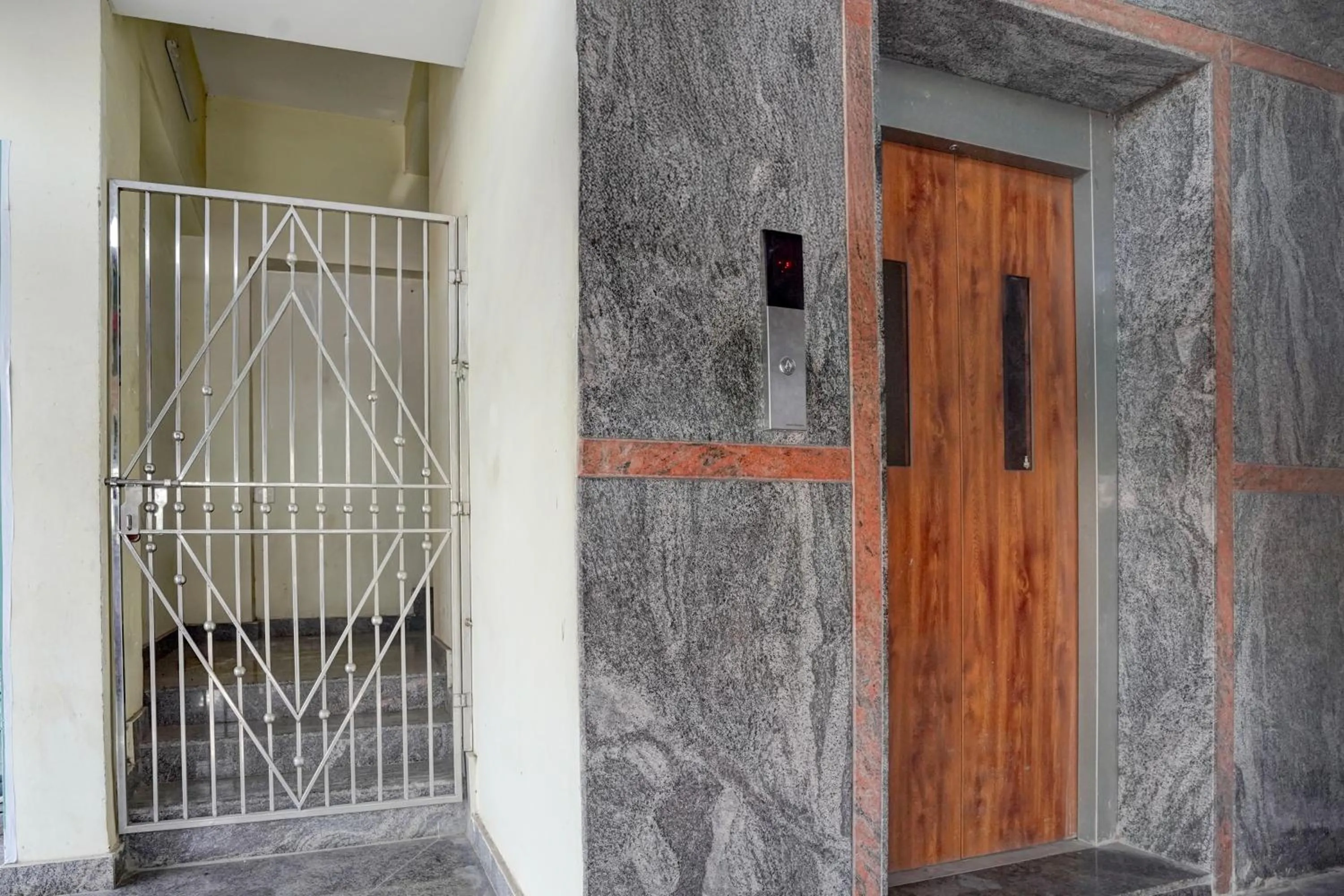 Facade/entrance in Hotel O Magunta Layout Nellore Formerly The Paradise Guest Inn