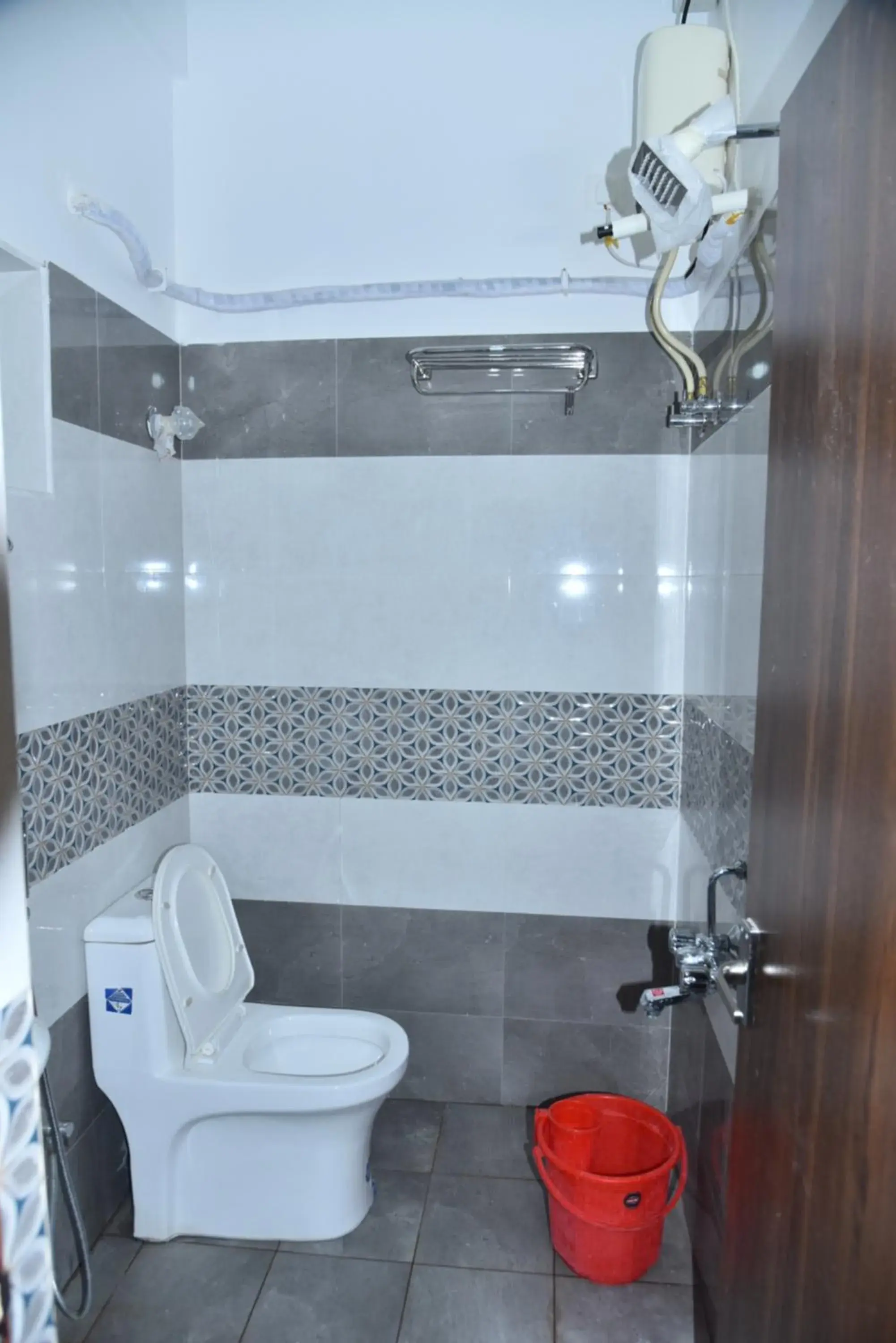 Deluxe Queen Room - single occupancy in The Paradise Guest Inn Deluxe Queen Room - single occupancy in The Paradise Guest Inn