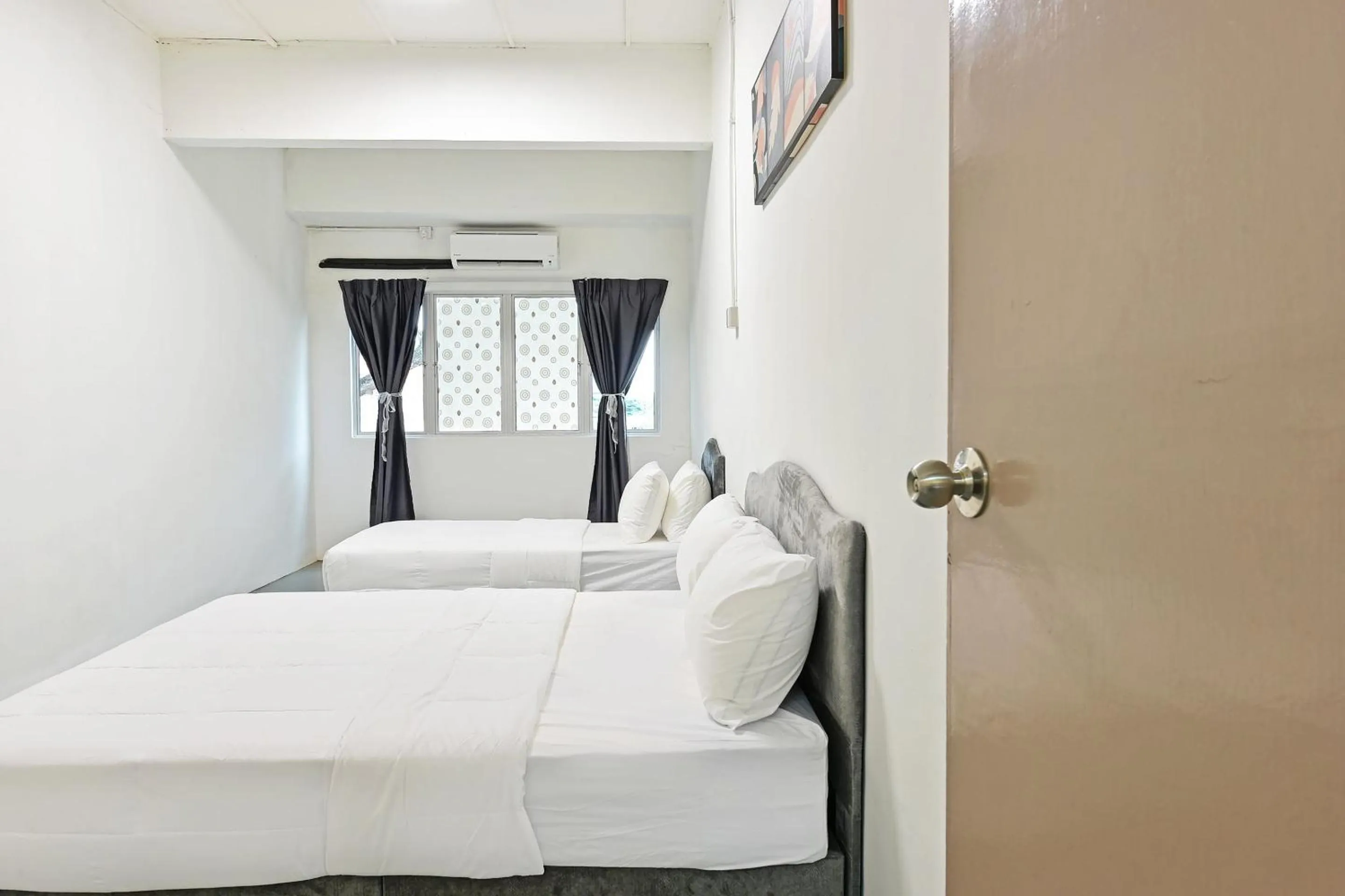 Bedroom, Bed in Hotel O S Homestay