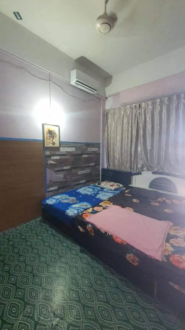 Bedroom in Hotel O Penginapan Almera