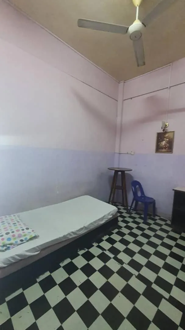 Bedroom in Hotel O Penginapan Almera