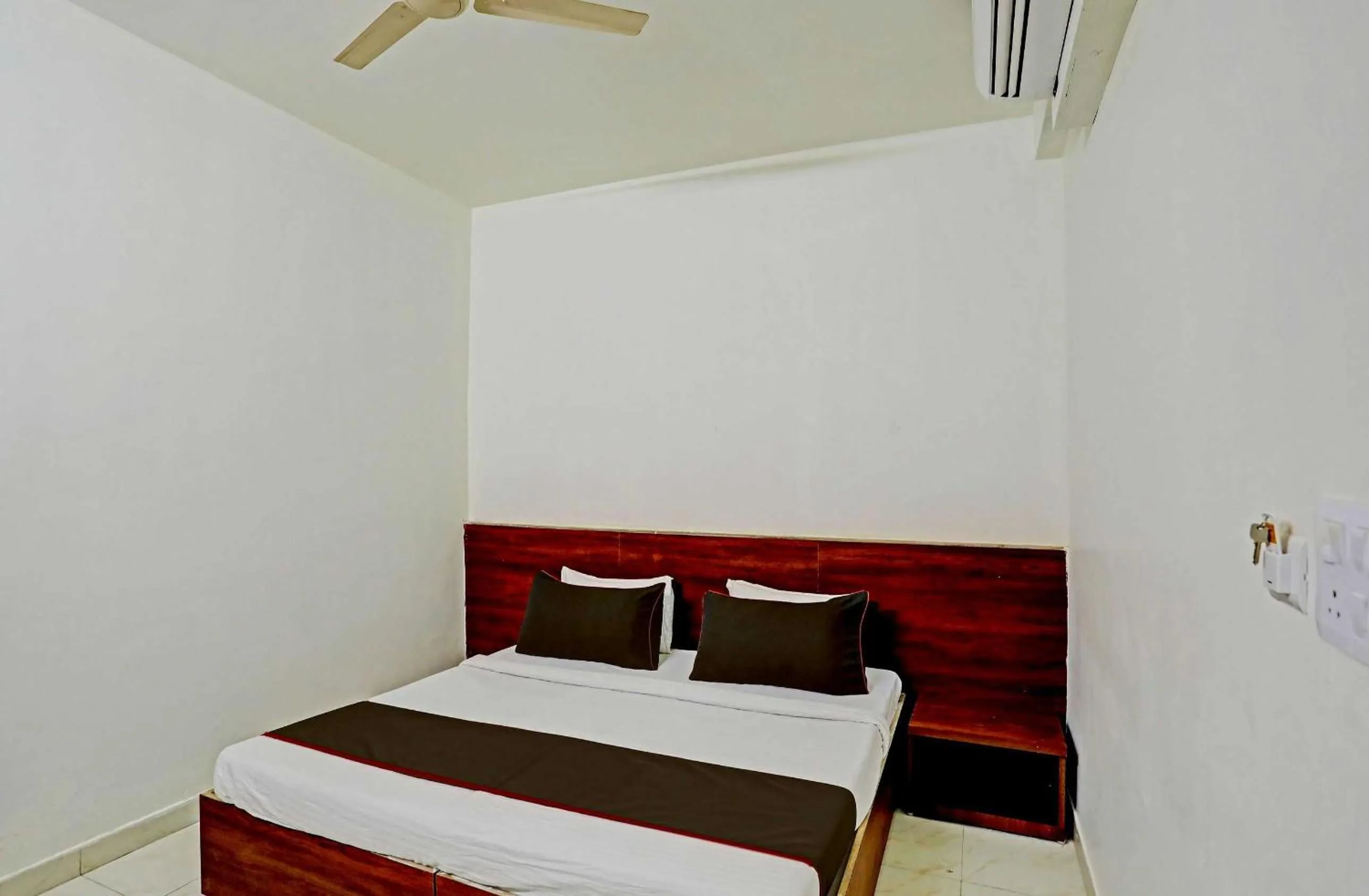 Bedroom, Bed in Hotel O Aditya Inn