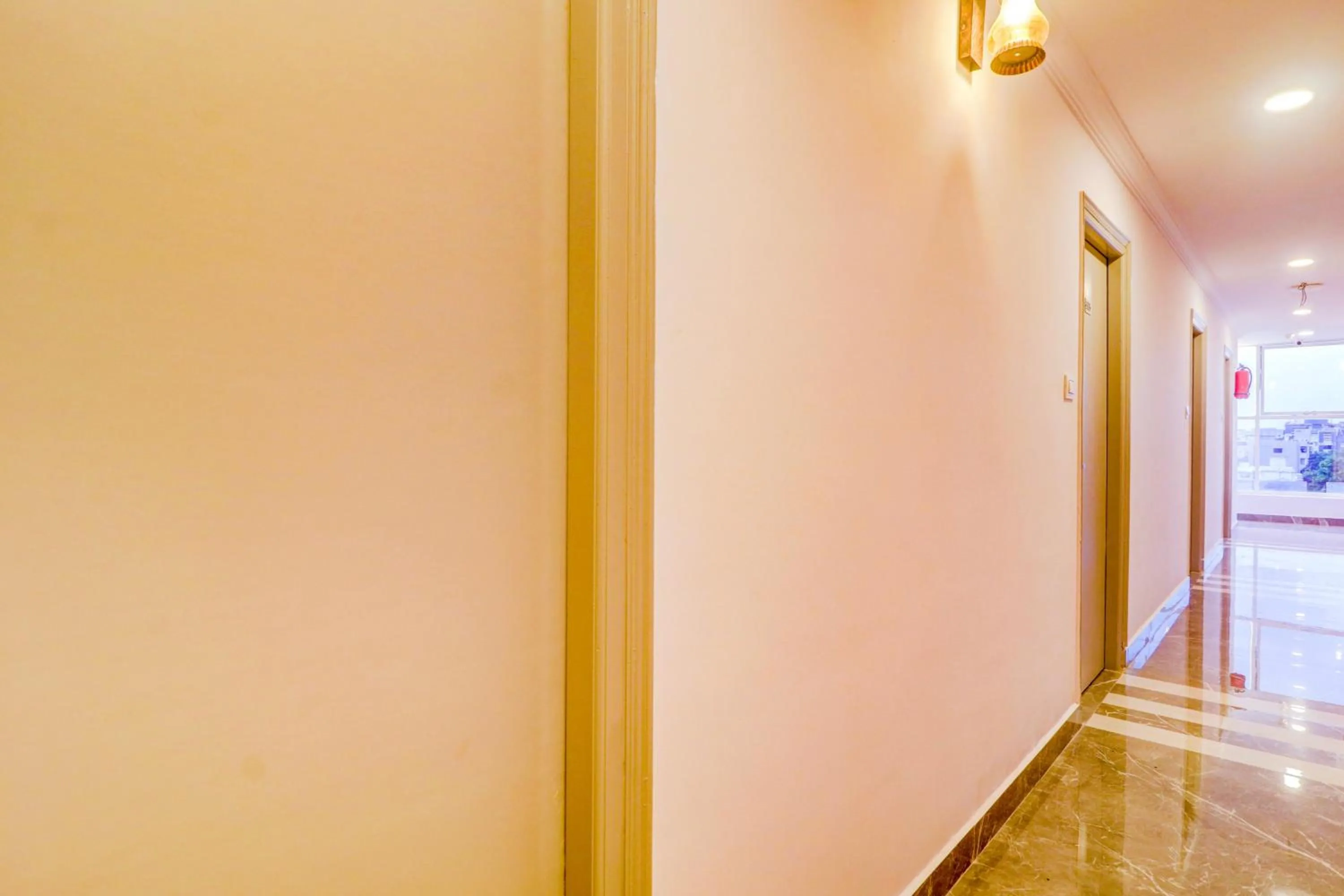 Lobby or reception in Super Townhouse SR Nagar Near RCC Premier