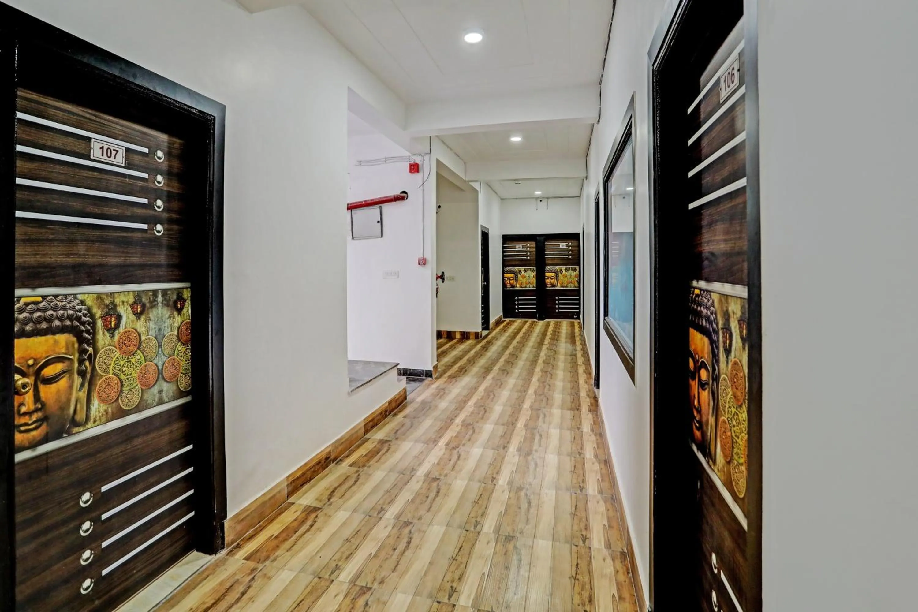 Lobby or reception in Super Collection O Sector 55 Noida Near Noida Stadium