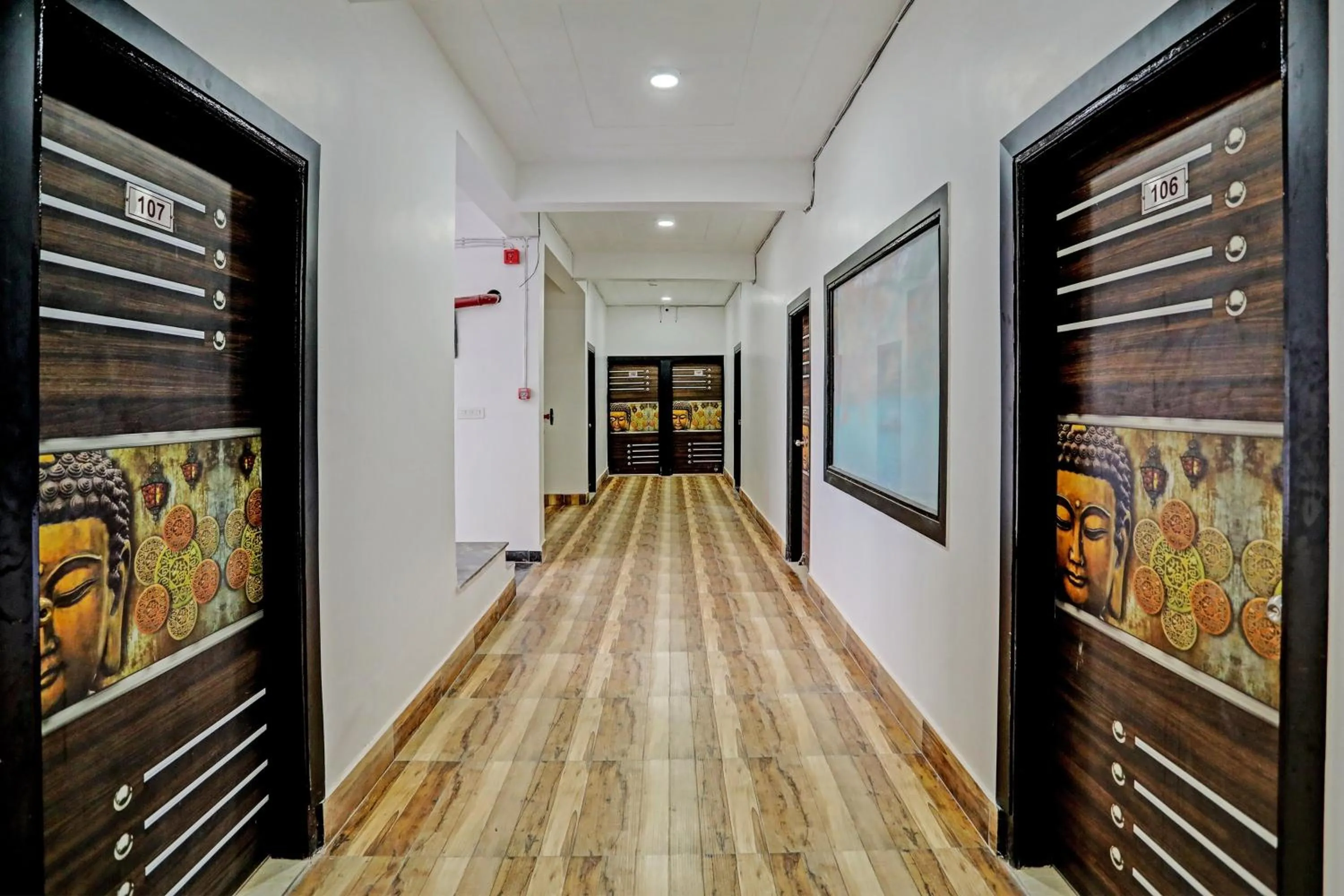 Lobby or reception in Super Collection O Sector 55 Noida Near Noida Stadium