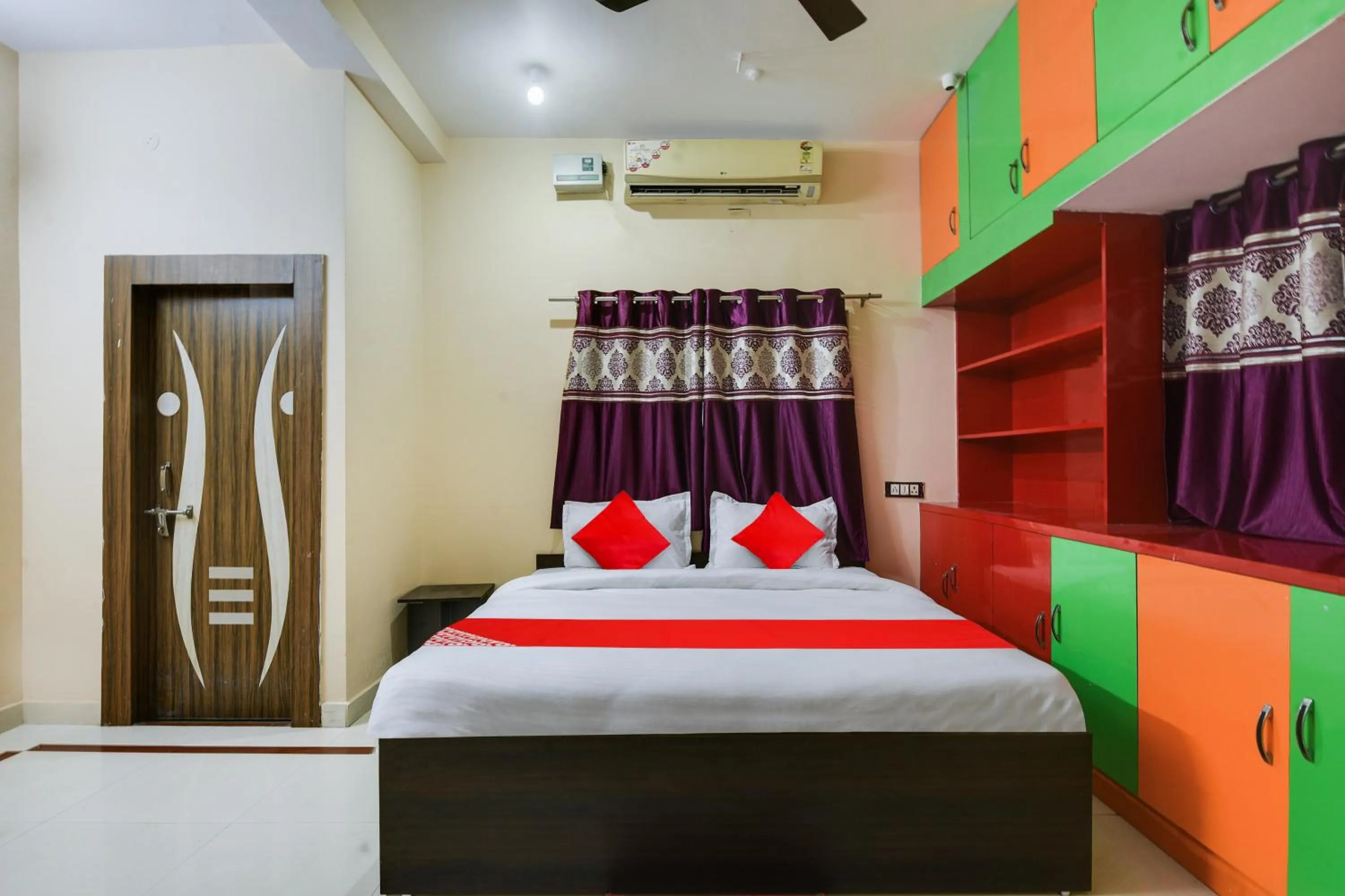 Bedroom in Hotel O Rudraksh Inn