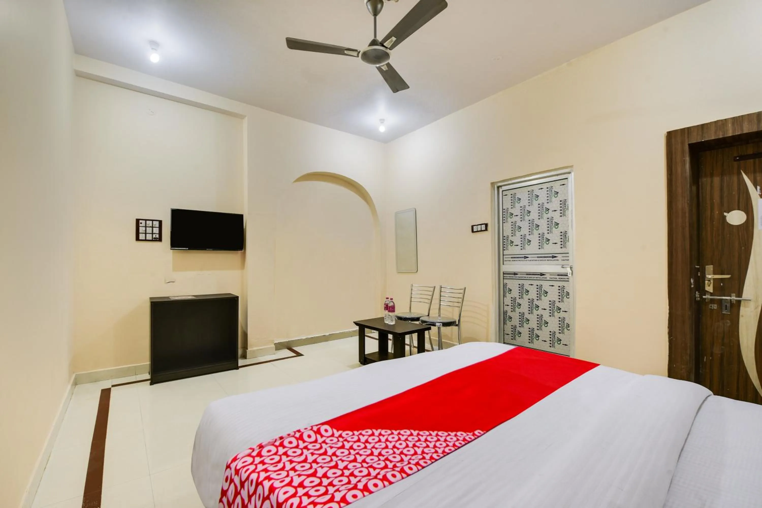 Bedroom in Hotel O Rudraksh Inn