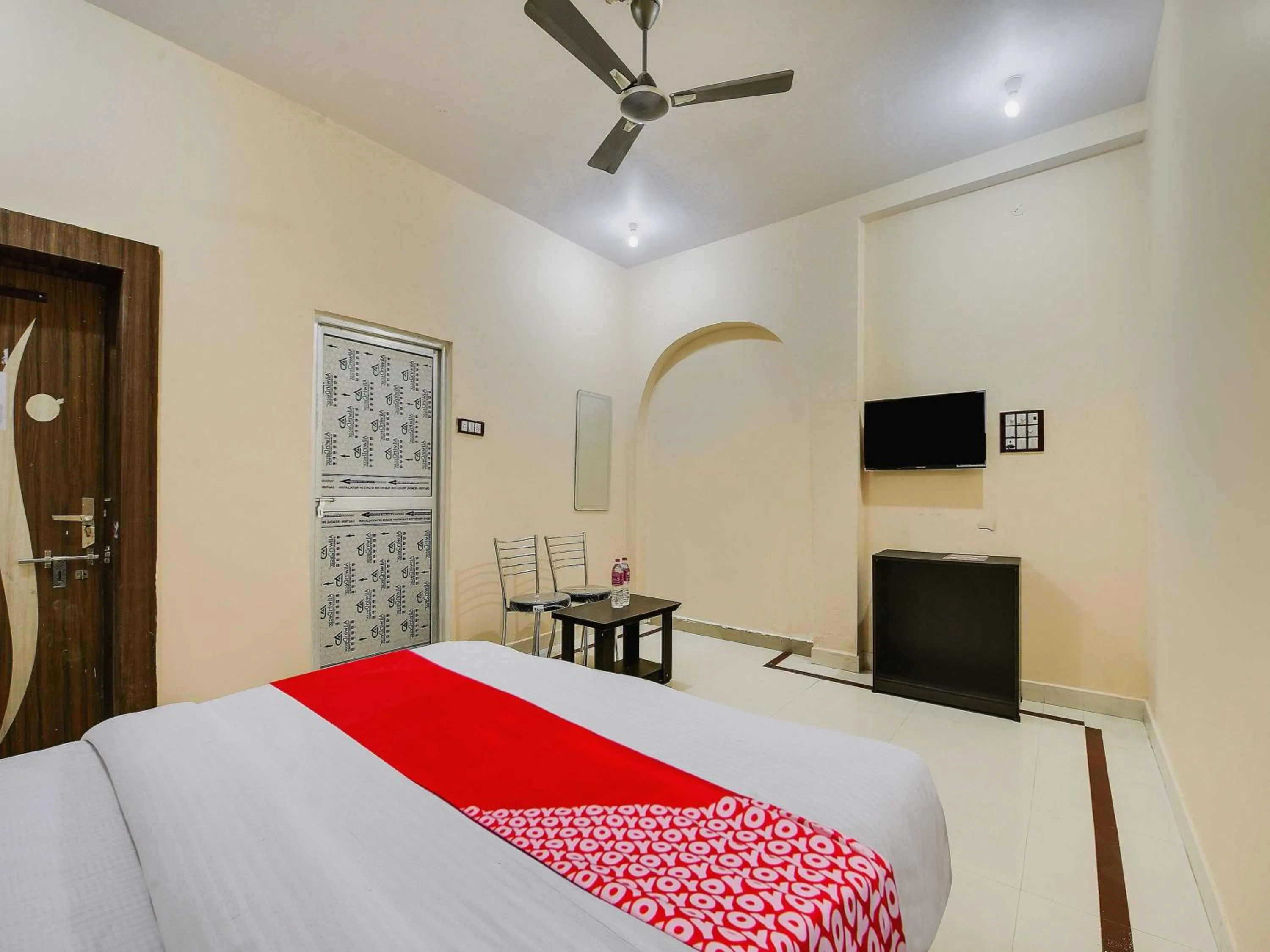 Bedroom in Hotel O Rudraksh Inn