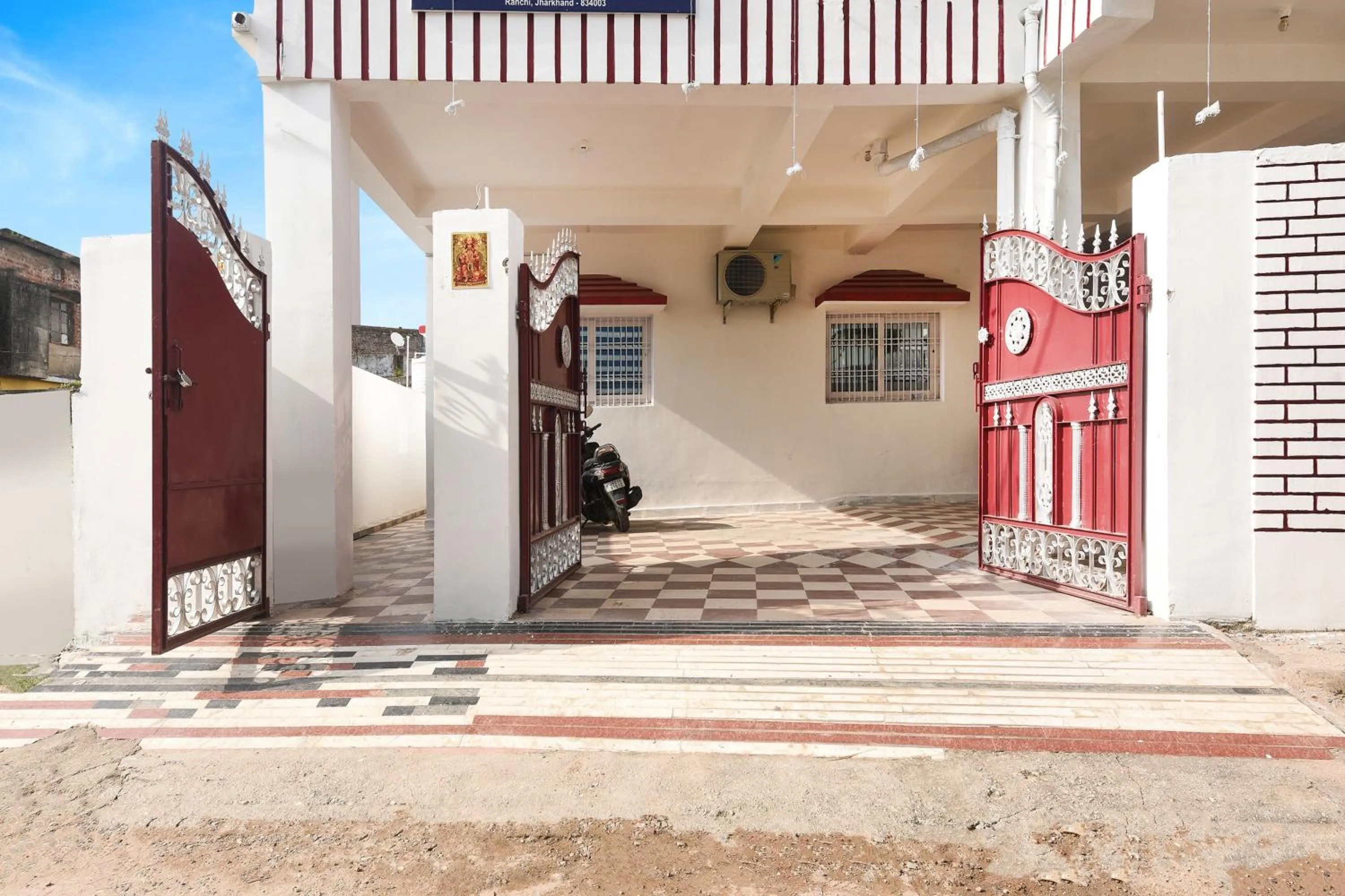 Facade/entrance in Hotel O Rudraksh Inn
