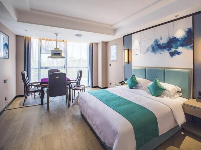 Bed in GreenTree Eastern Hotel Hainan Free Trade Port Jiangdong New District Meilan Airport