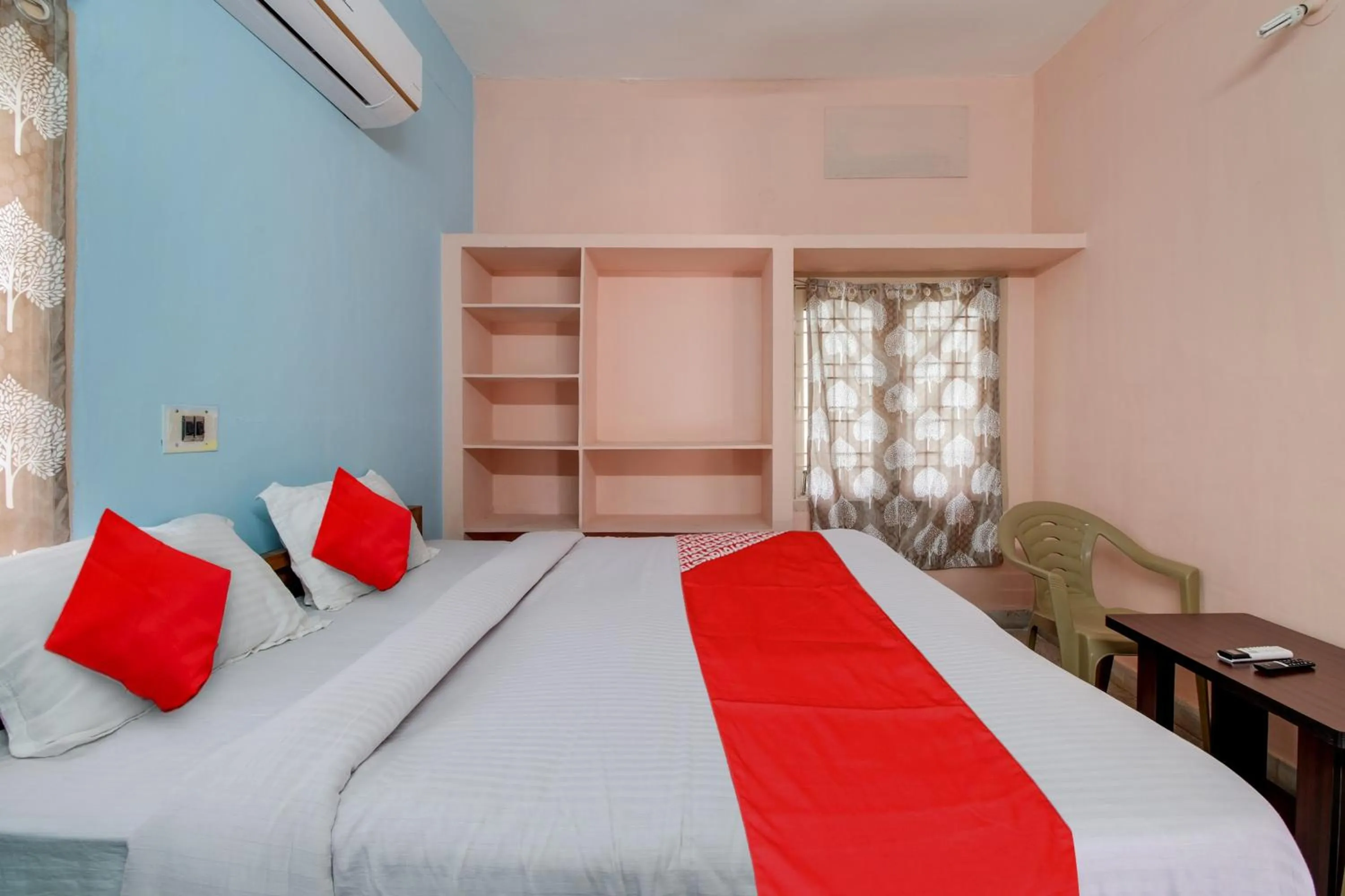 Bedroom in Hotel O Guest Inn 2