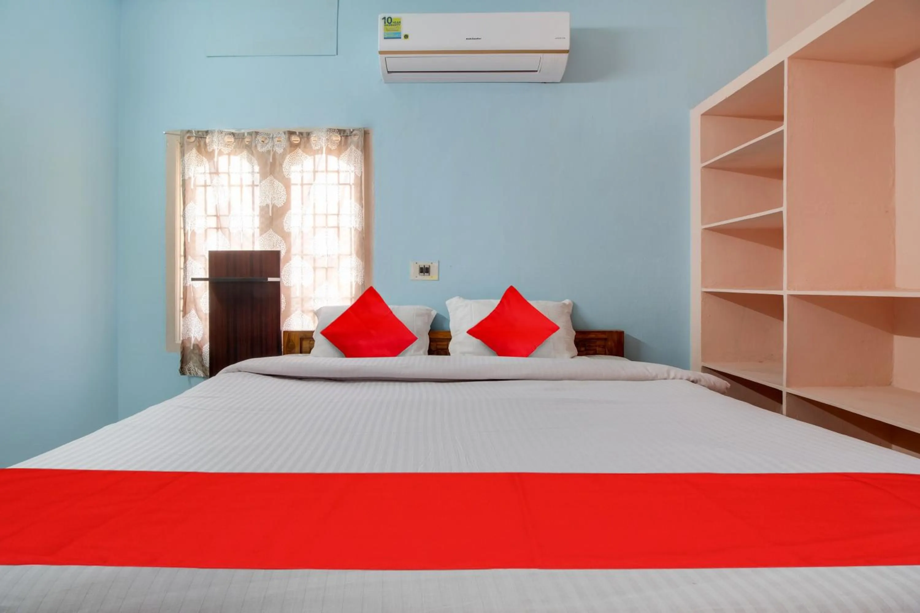 Bedroom in Hotel O Guest Inn 2