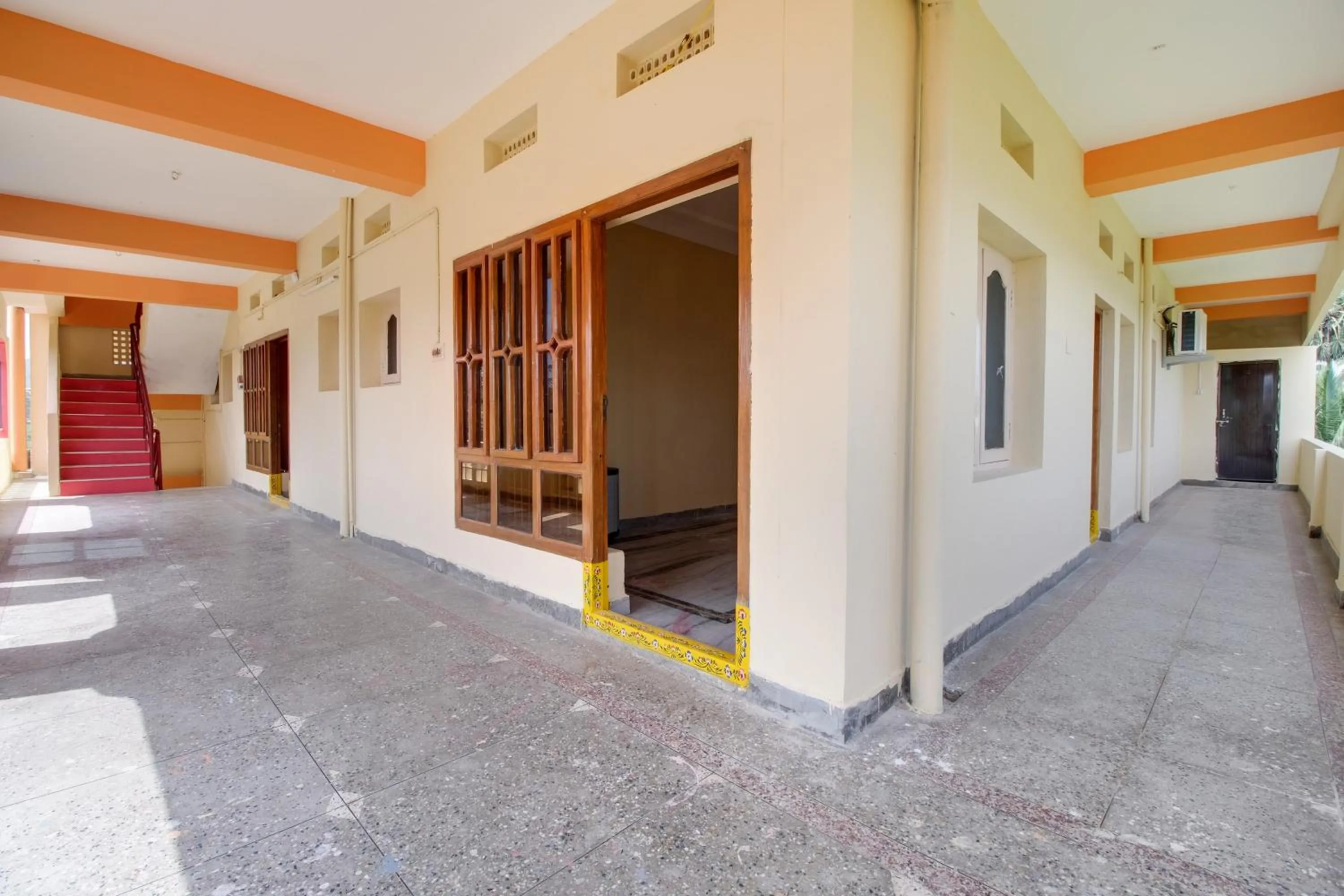 Lobby or reception in Hotel O Guest Inn 2