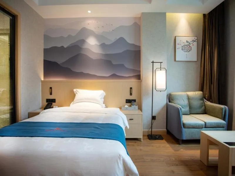 Bed in GreenTree Eastern Hotel Henan Anyang Hua County Wuzhou New Times Square