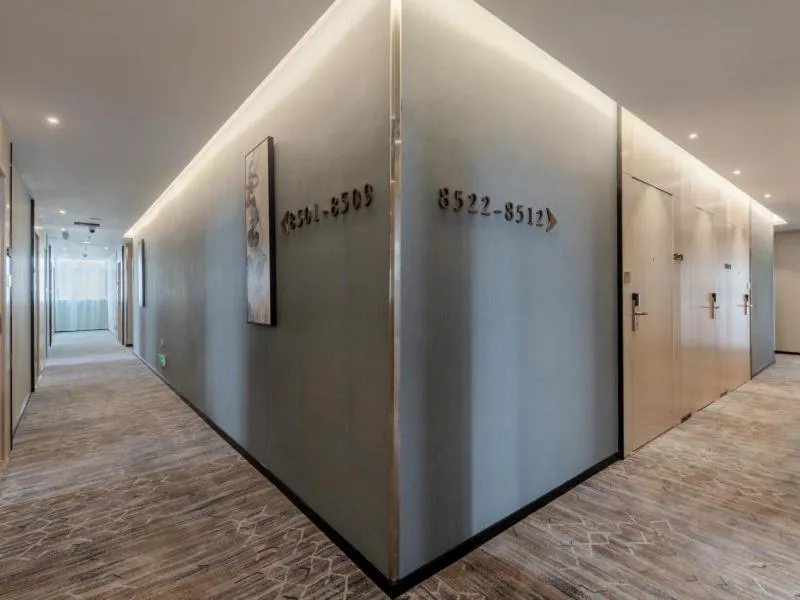 GreenTree Eastern Hotel Shenzhen Futian Civic Center Jingtan Subway Station