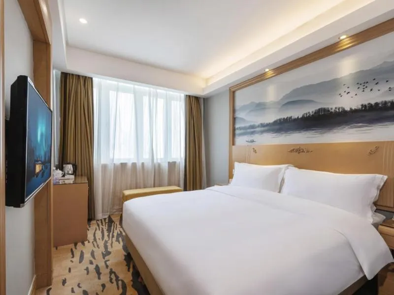 Bed in GreenTree Eastern Hotel Shenzhen Futian Civic Center Jingtan Subway Station