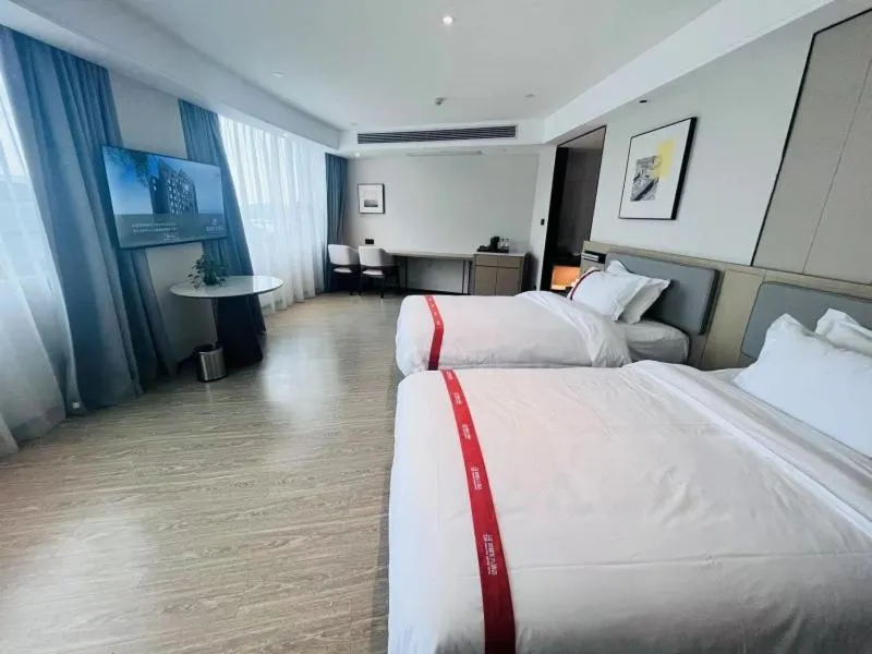 GreenTree Eastern Hotel Shenzhen Pinghu Hua'nan City Hehua Subway Station