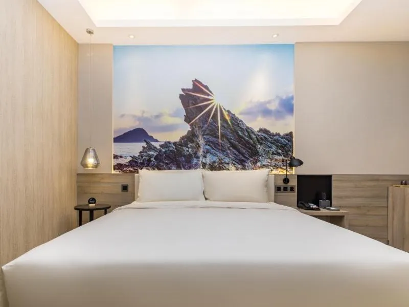 GreenTree Eastern Hotel Shenzhen Pinghu Hua'nan City Hehua Subway Station