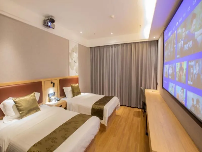 Bed in GreenTree Inn Express Changzhou Caoqiao Industrial Park