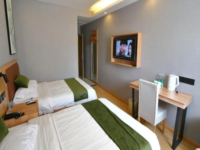 GreenTree Inn Express Hotel North Huaihai Road