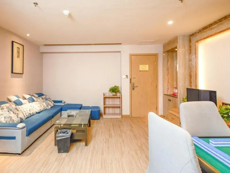 Bed in GreenTree Inn Shenzhen Buji Changlong Subway Station