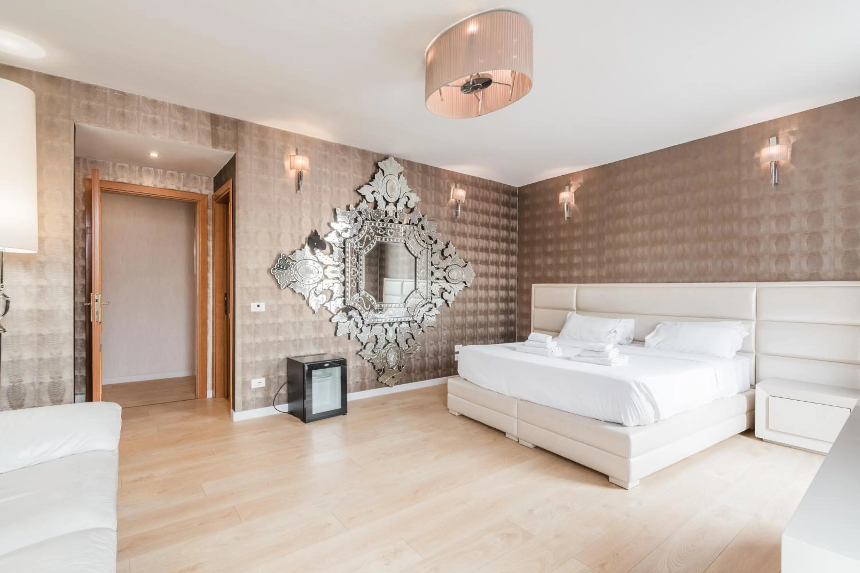 Bed in Penthouse Suite Rome - Private Suites