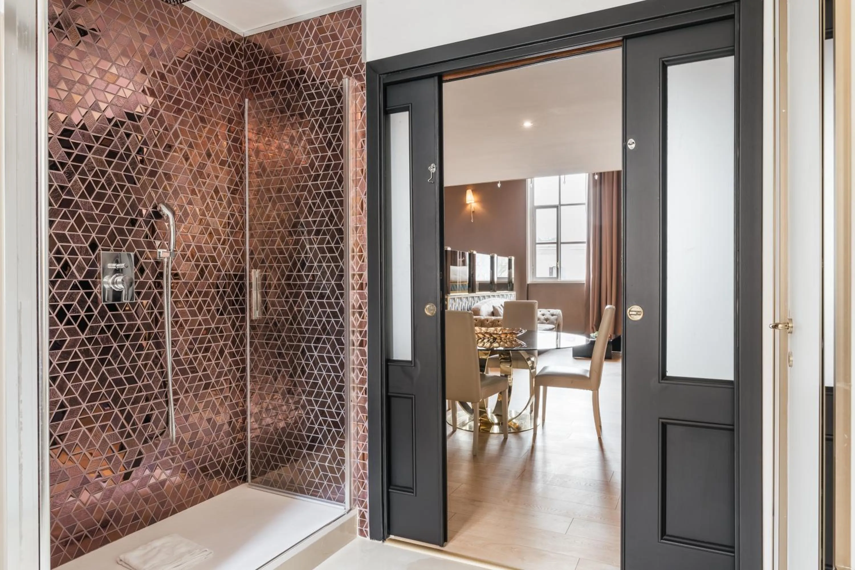 Shower in Penthouse Suite Rome - Private Suites