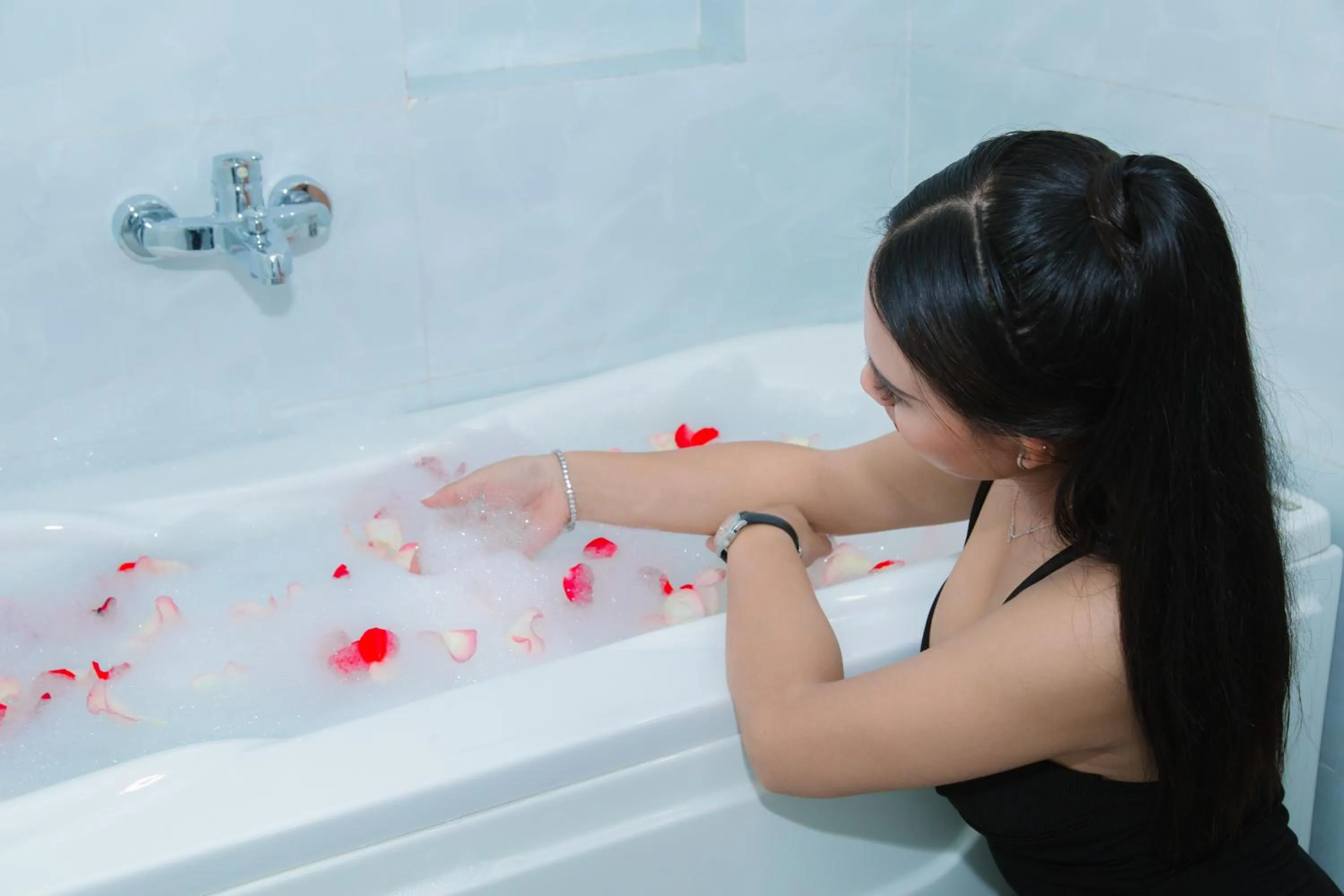 Bath in Minh Minh Nam 2 Hotel