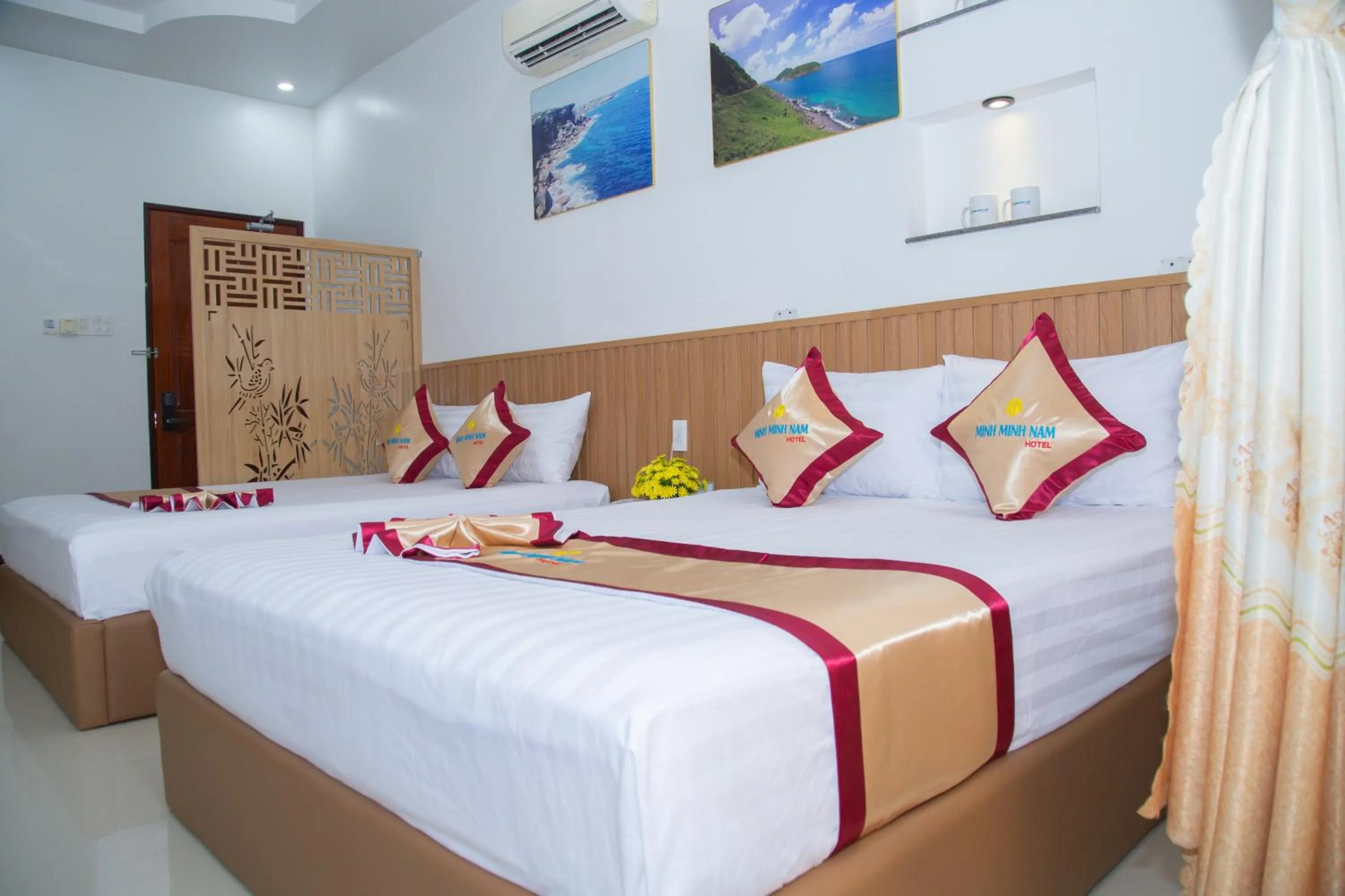 Bedroom, Bed in Minh Minh Nam 2 Hotel