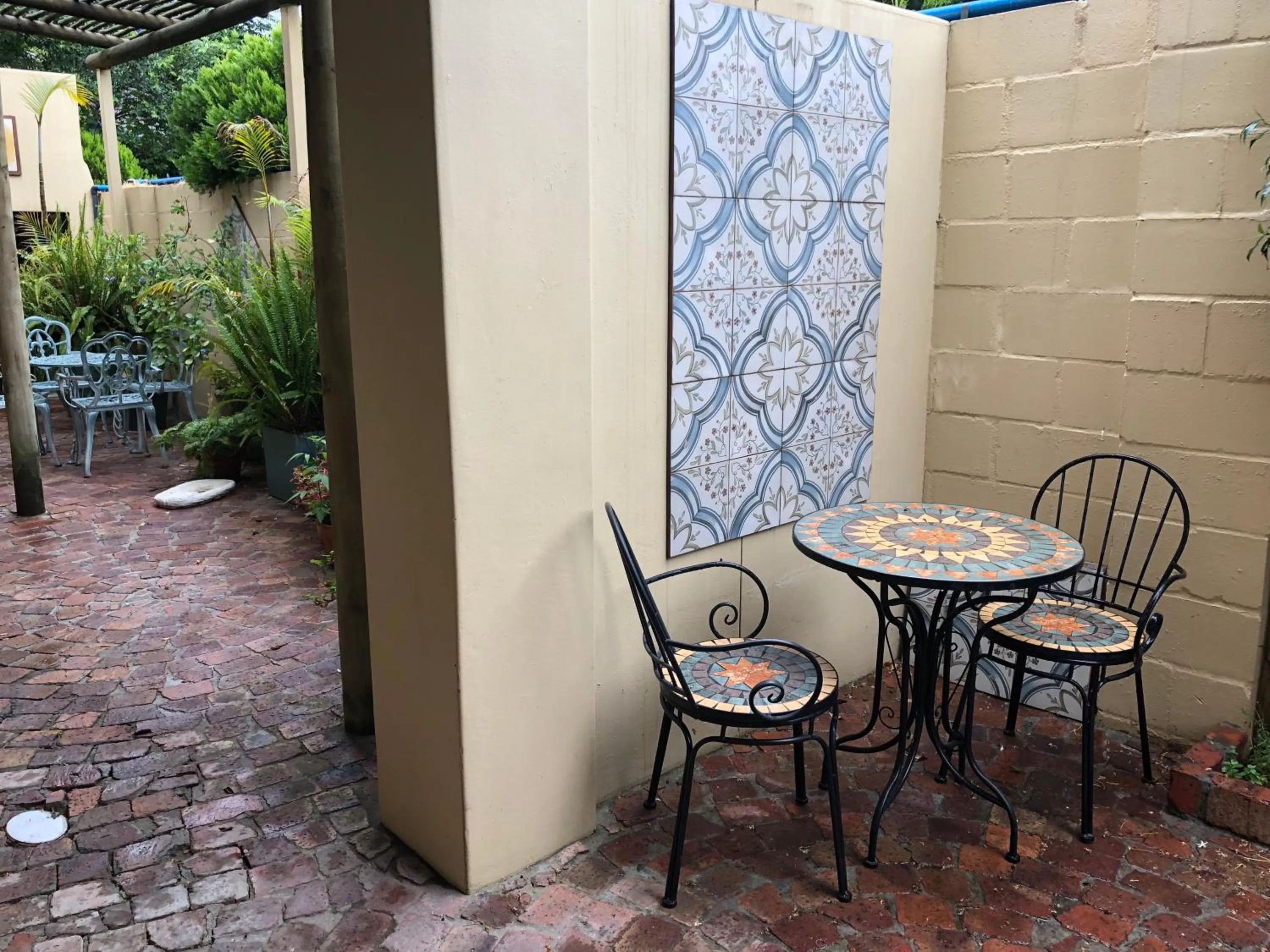 Garden view in 10 Alexander B&B