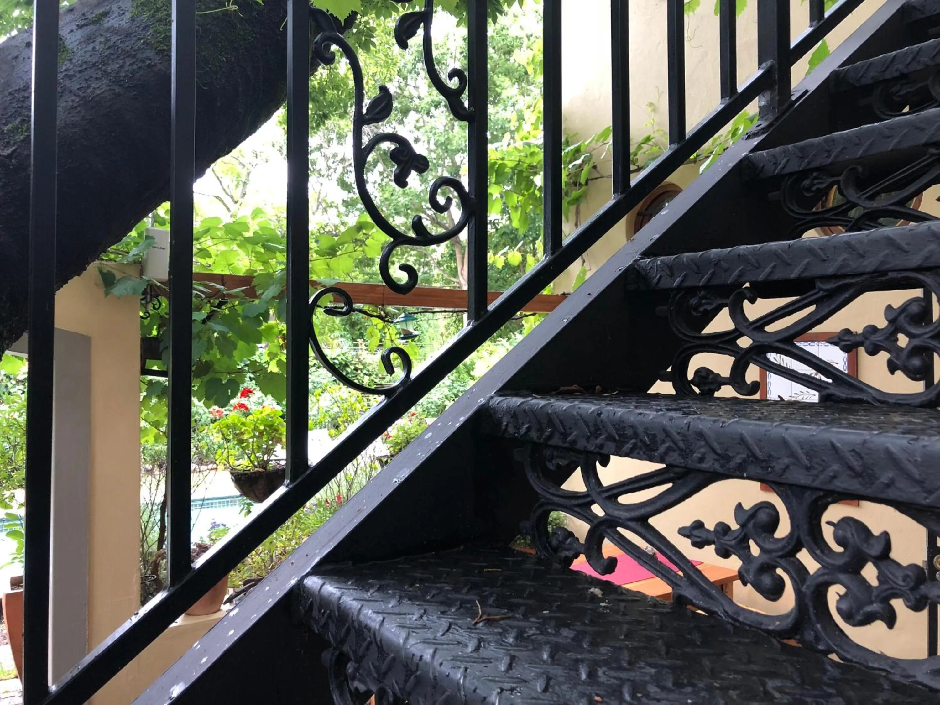 Decorative detail in 10 Alexander B&B