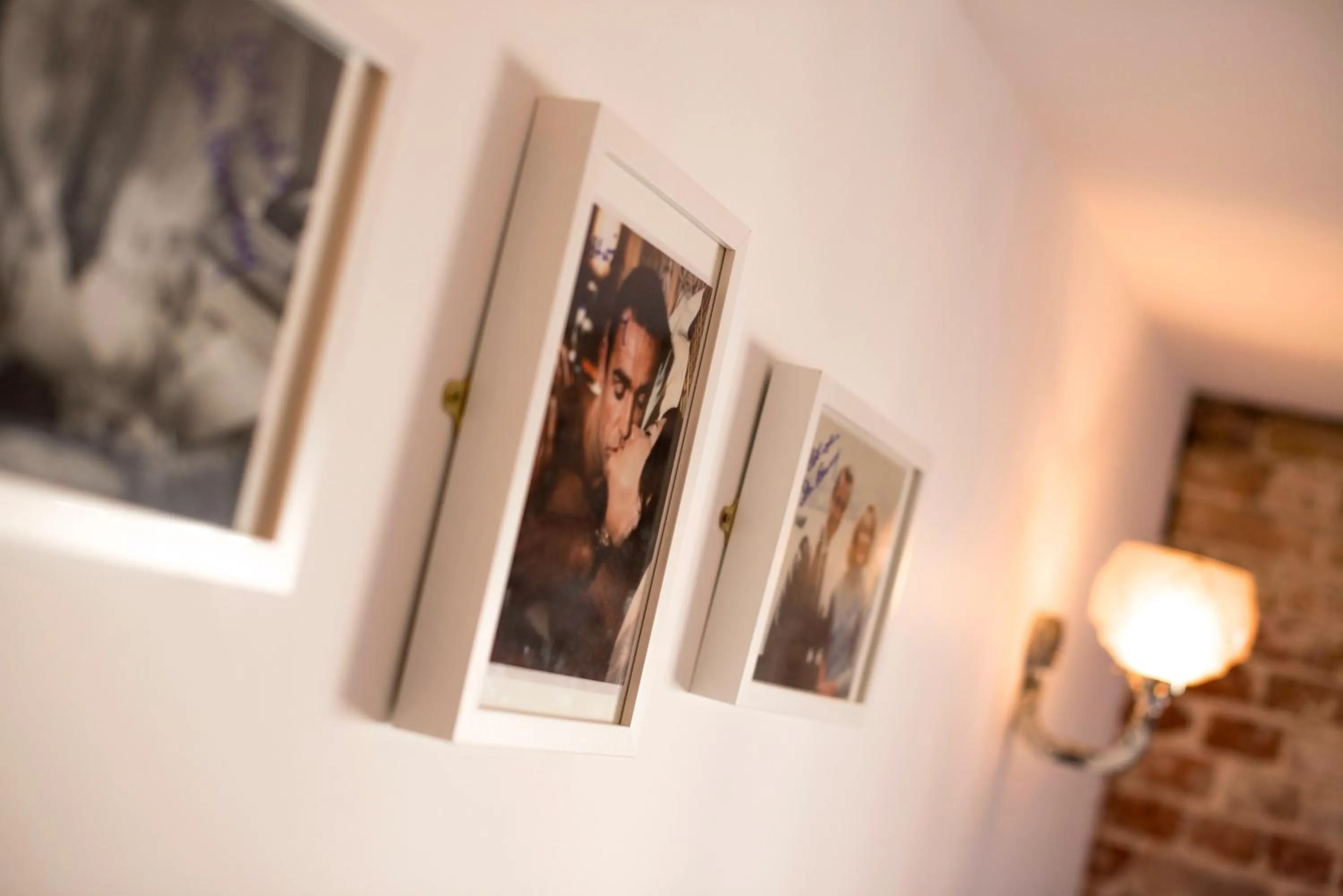 Decorative detail in Dog and Whistle Pub