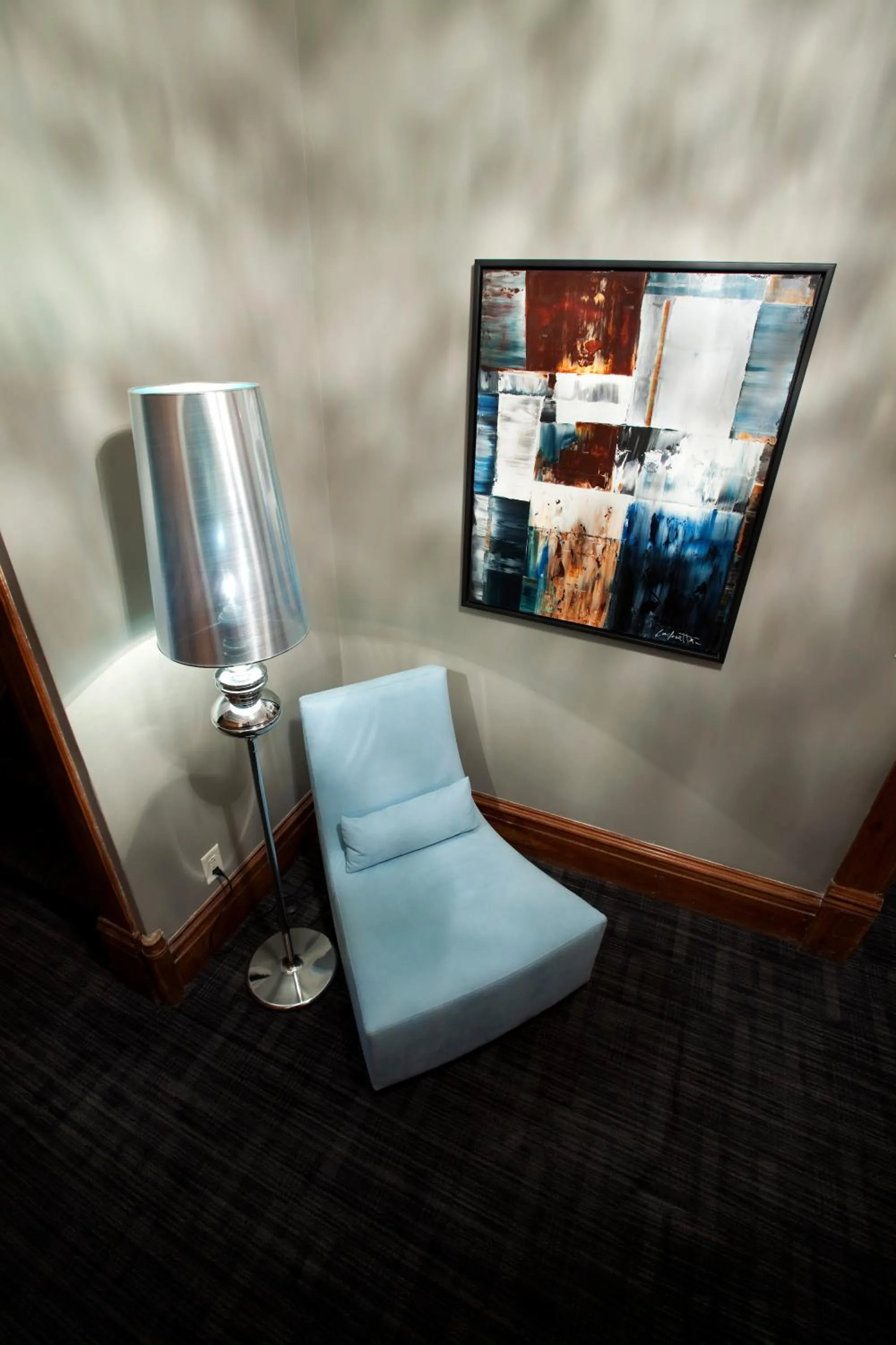 Seating area in Le Pleasant Hôtel & Café