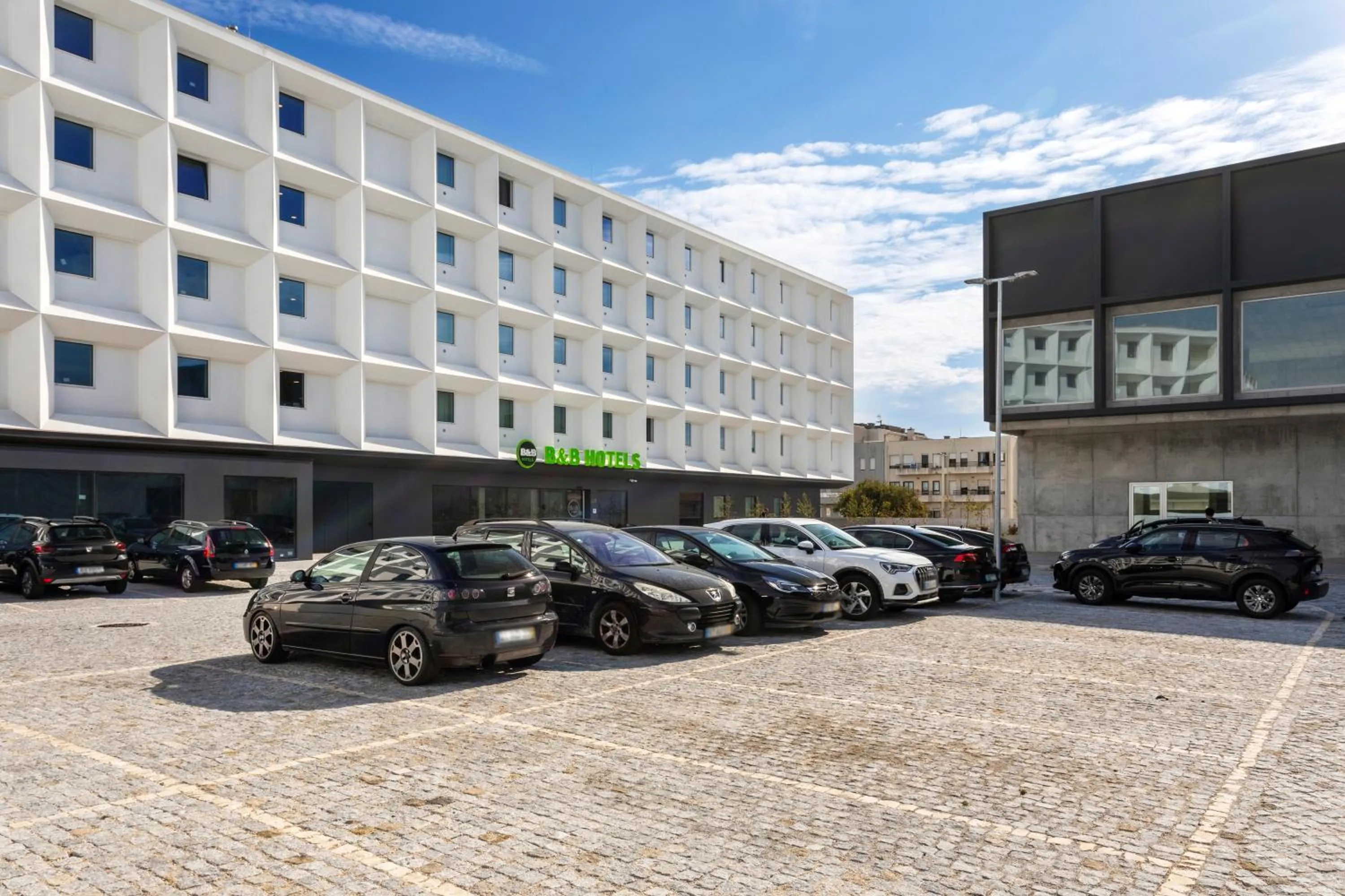 Property building in B&B HOTEL Vila do Conde