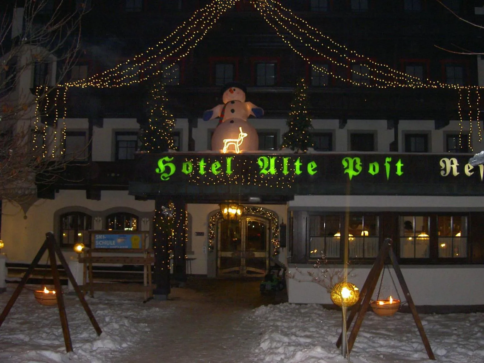 Facade/entrance in Alte Post