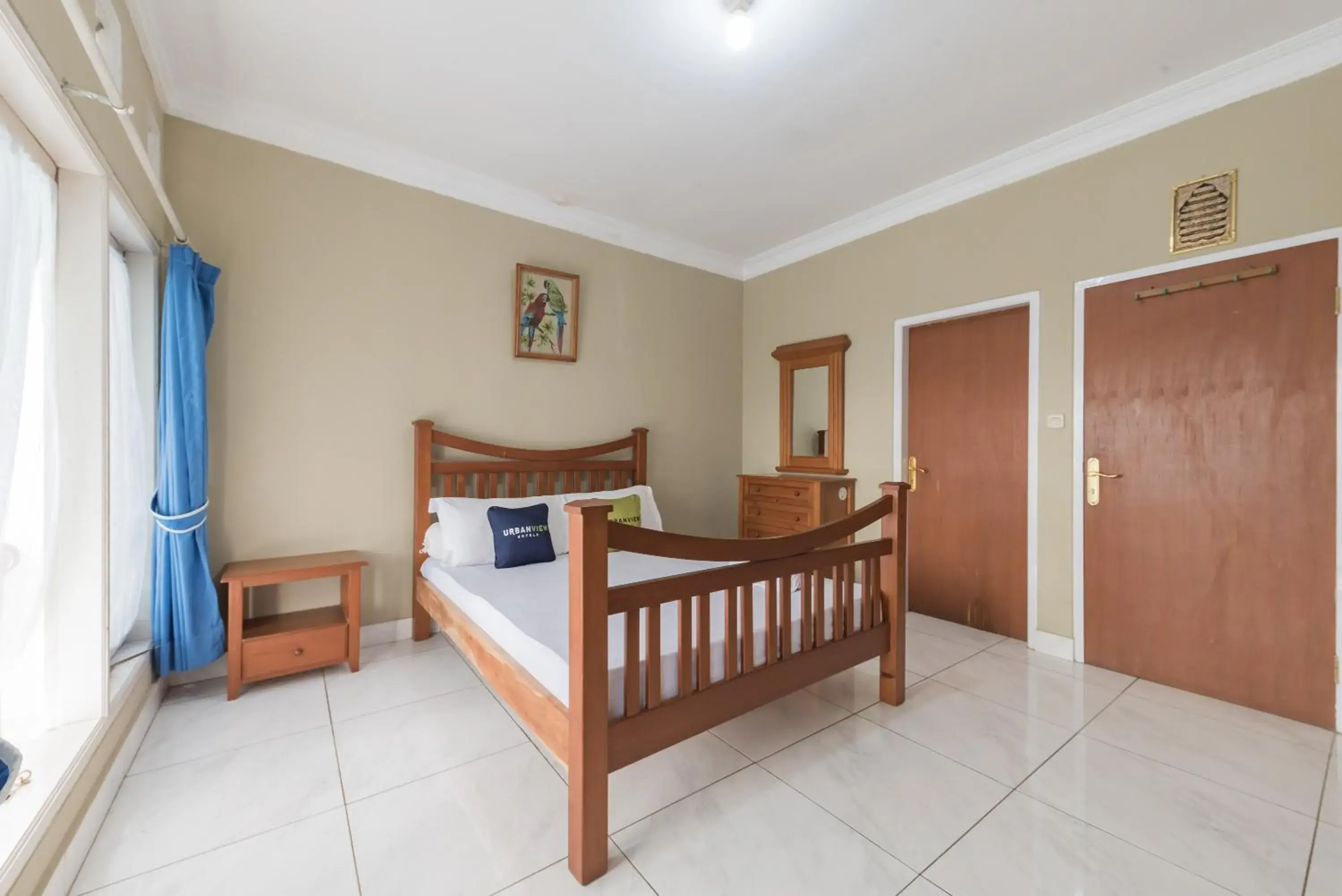 Superior King Room - single occupancy in Urbanview Resort Anty Cisarua Tugu Puncak by RedDoorz Superior King Room - single occupancy in Urbanview Resort Anty Cisarua Tugu Puncak by RedDoorz