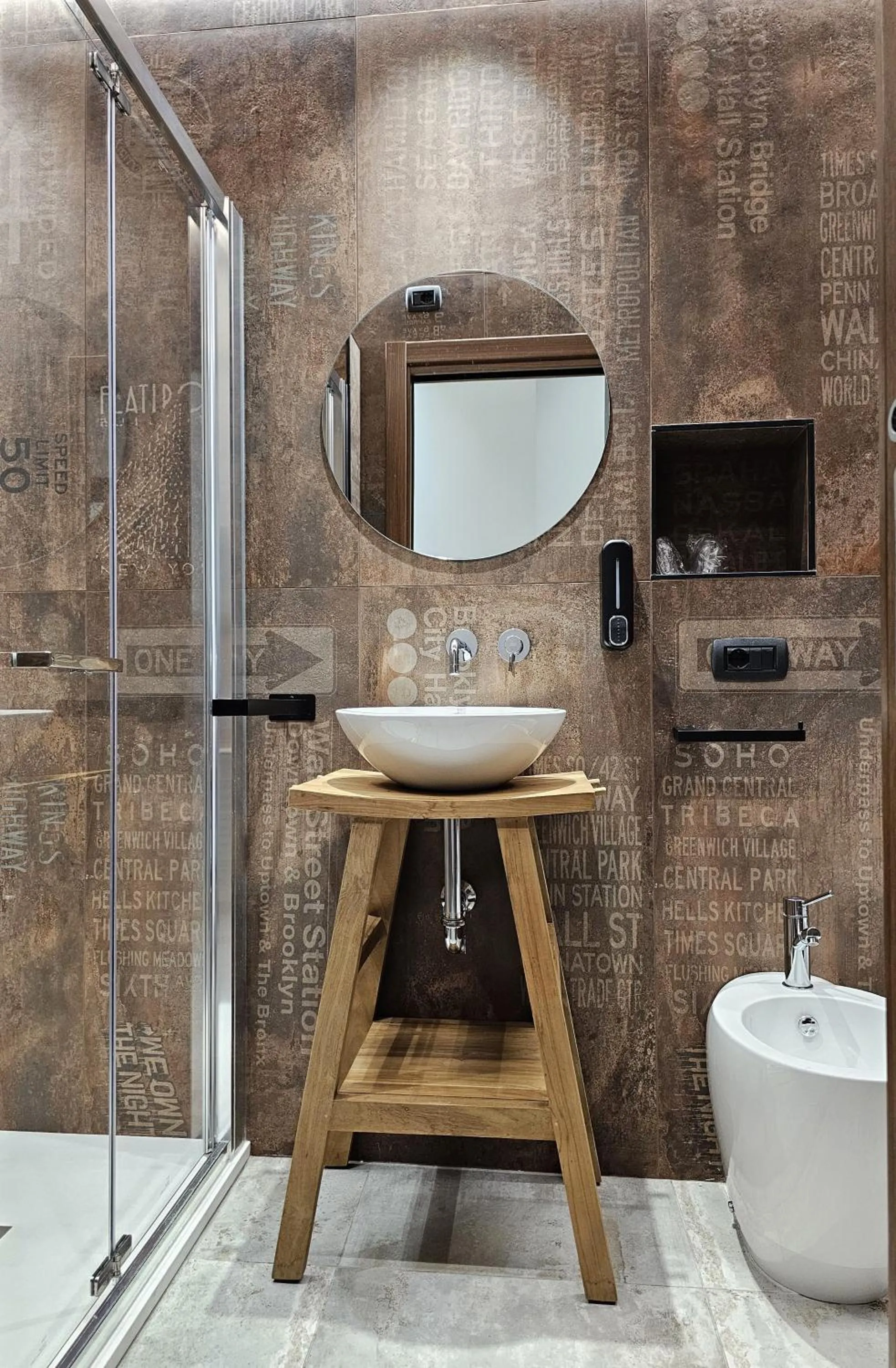 Bathroom in Binario1 Rooms