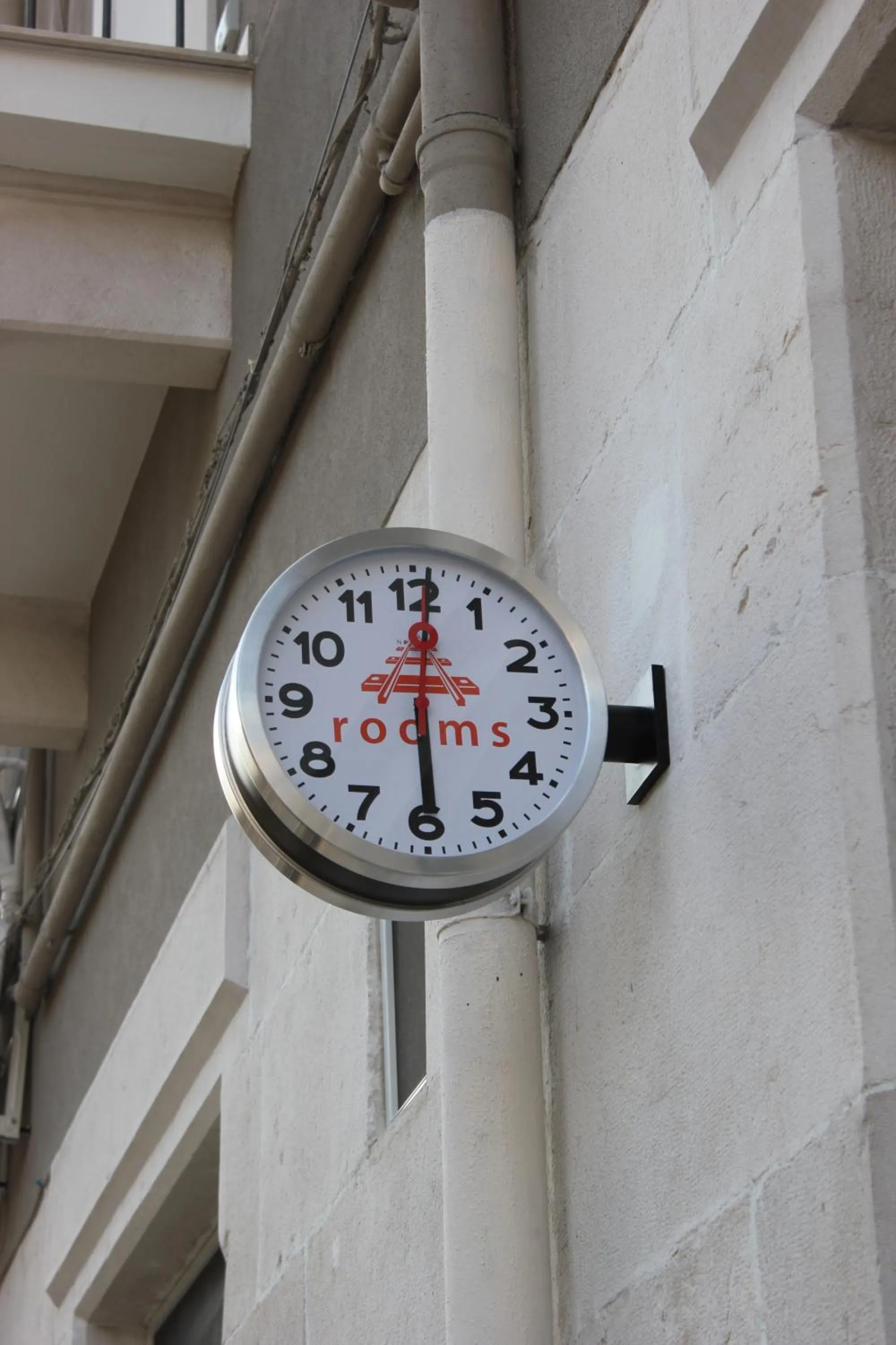 Property building in Binario1 Rooms