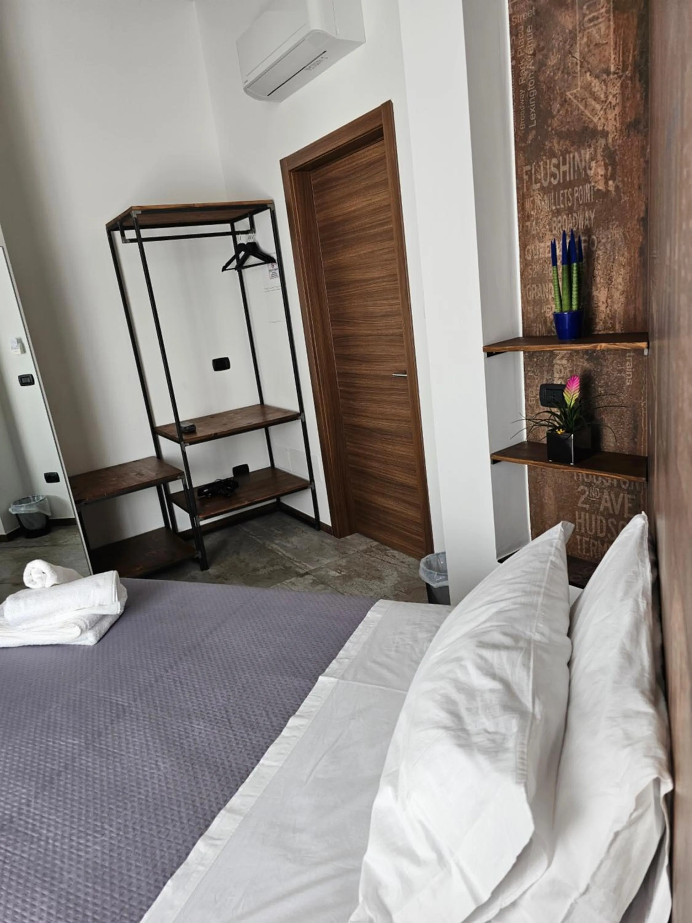 Bedroom, Bed in Binario1 Rooms