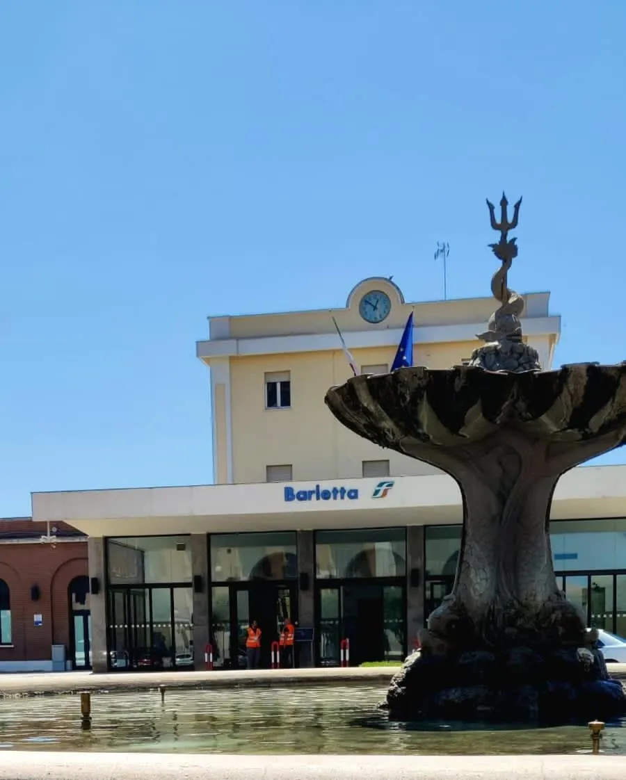 Property building in Binario1 Rooms