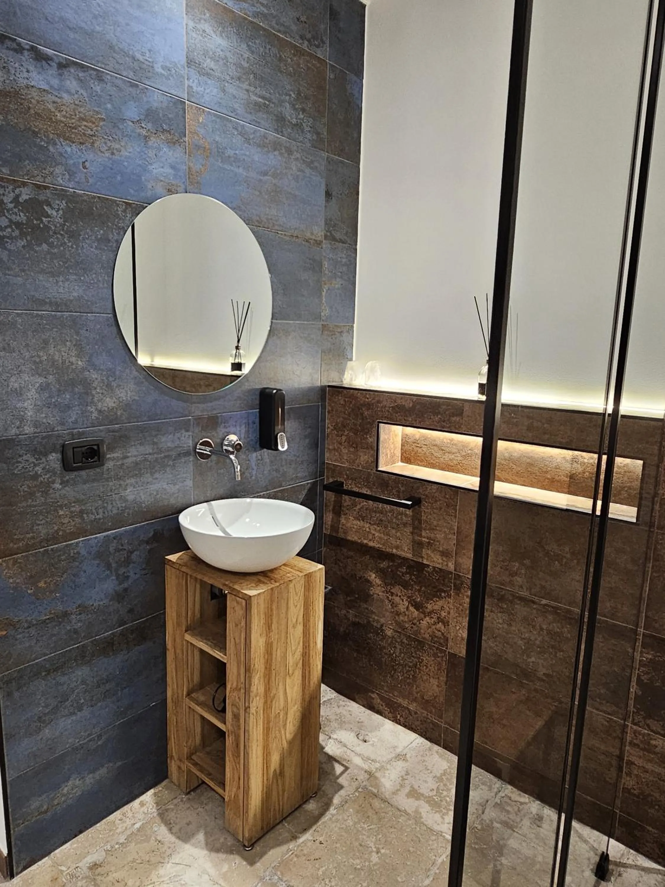 Bathroom in Binario1 Rooms