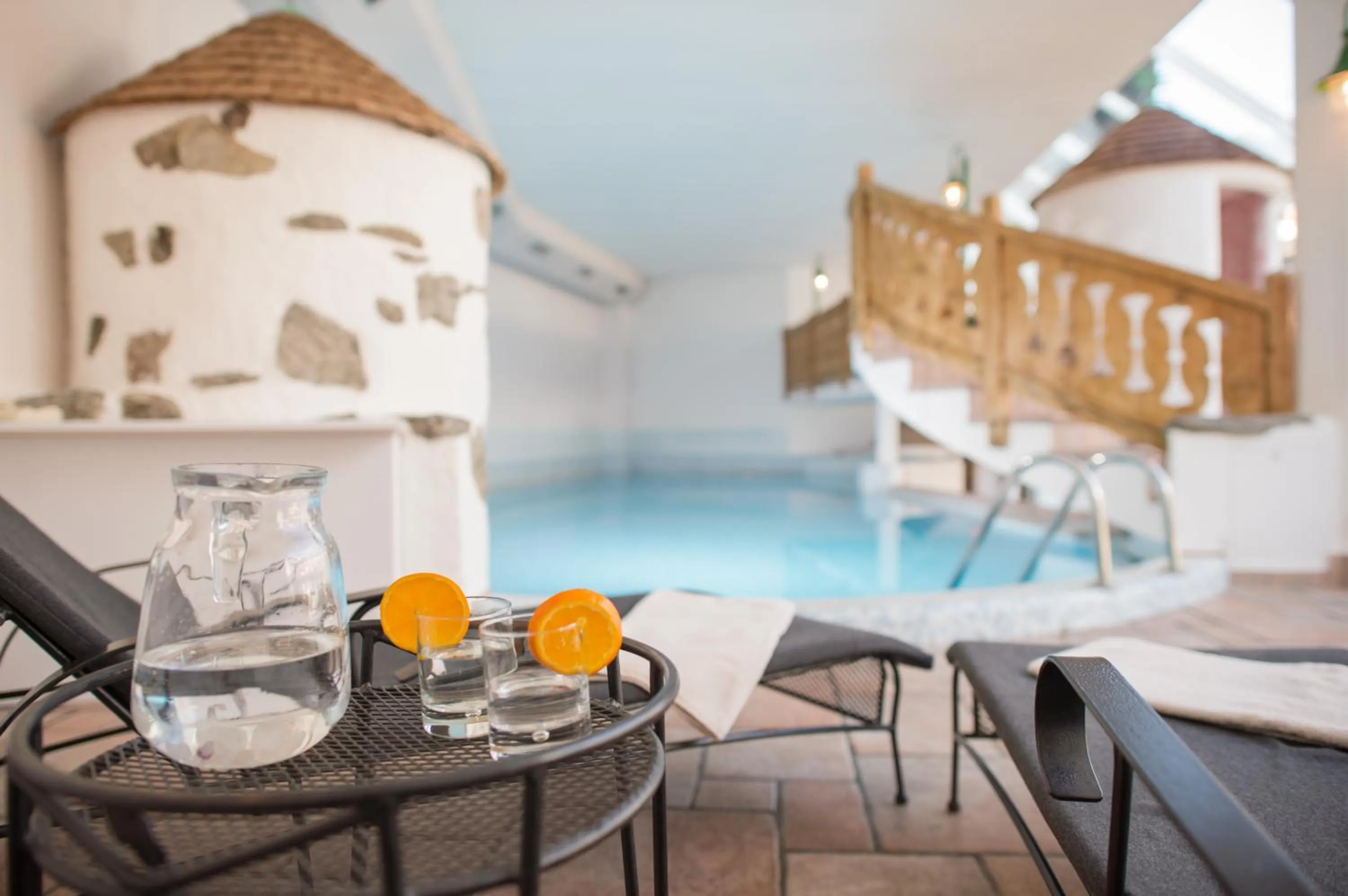 Swimming pool in Hotel Mühlenerhof