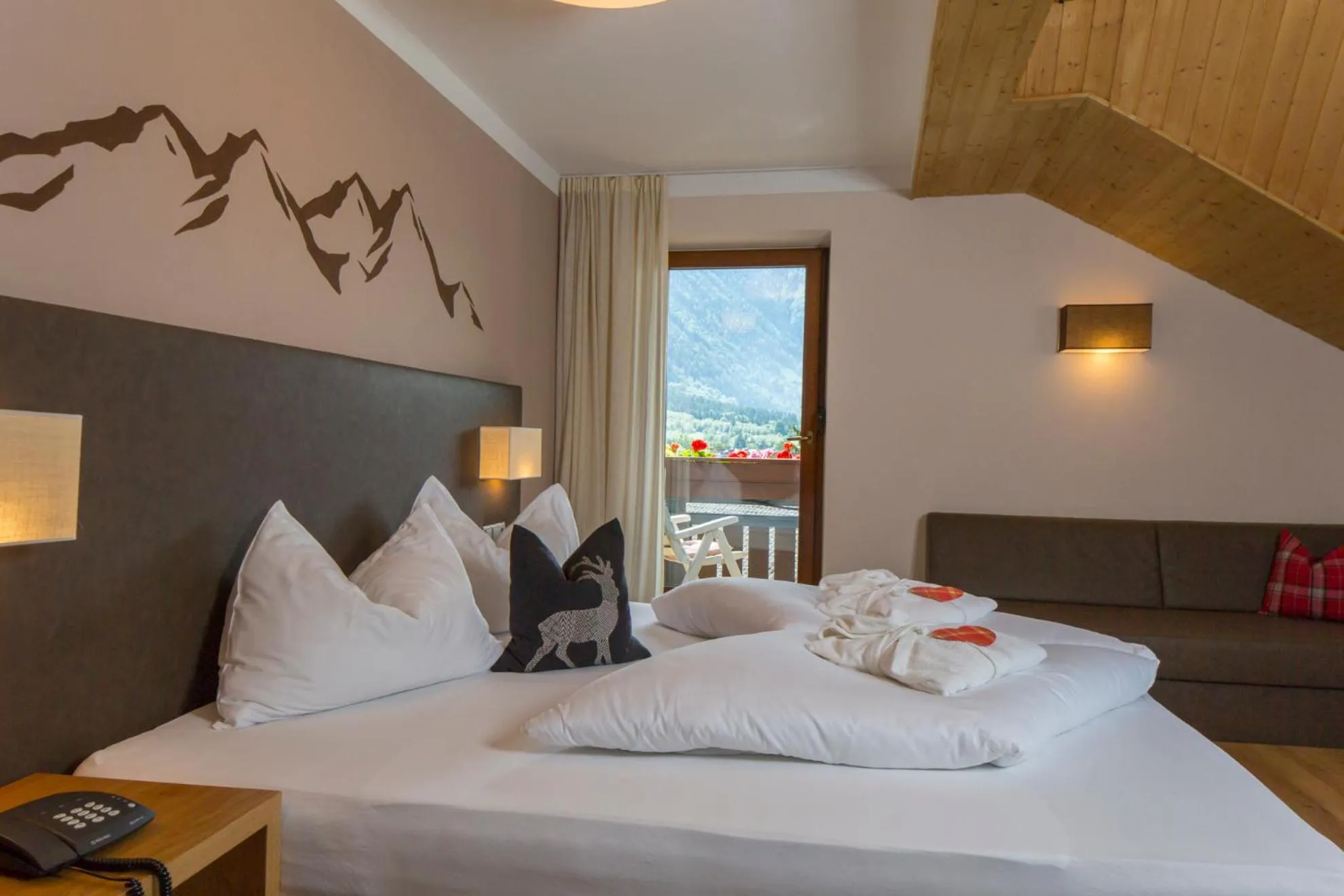 Bedroom, Bed in Hotel Mühlenerhof